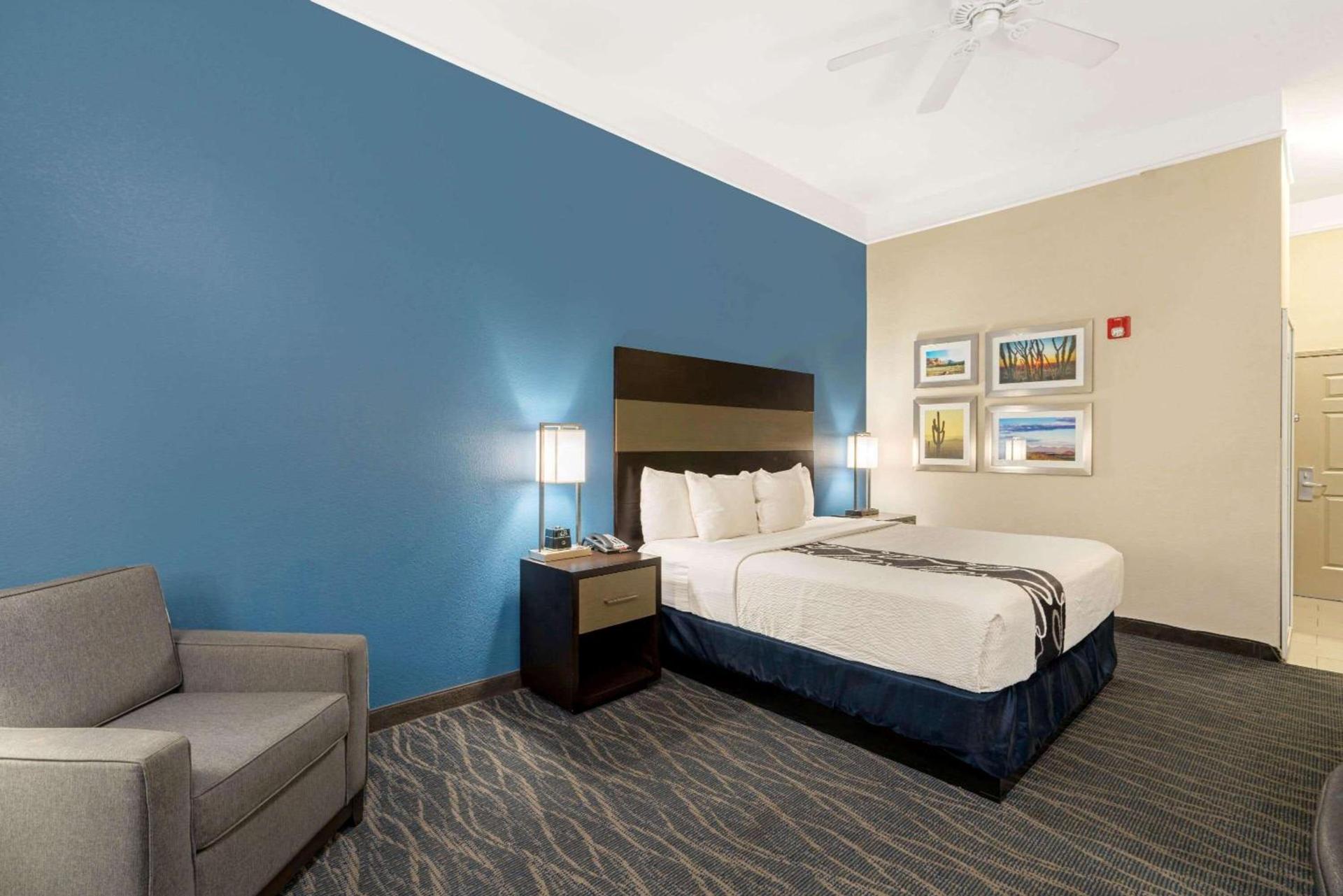 La Quinta by Wyndham Phoenix I-10 West photo 7