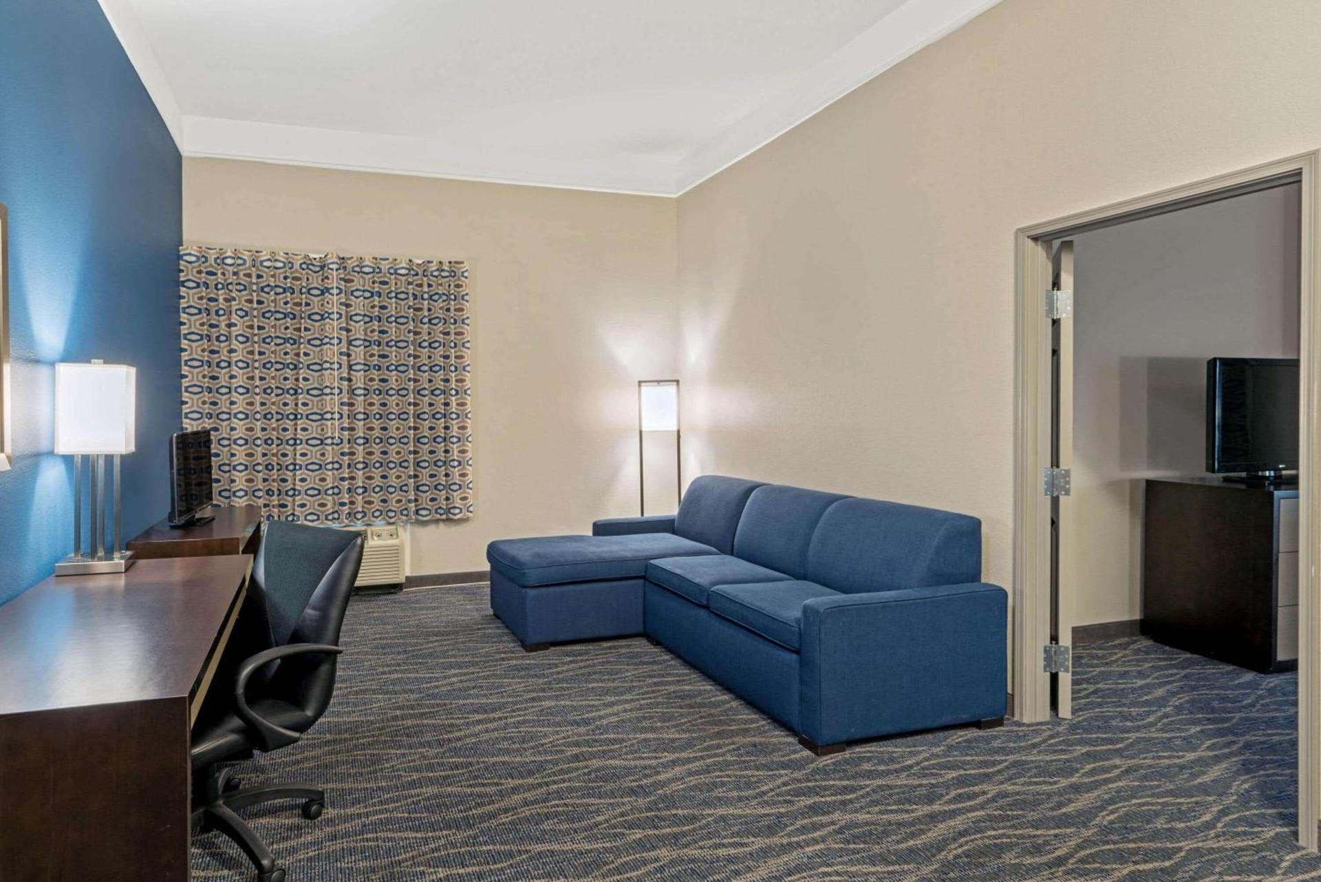 La Quinta by Wyndham Phoenix I-10 West photo 11