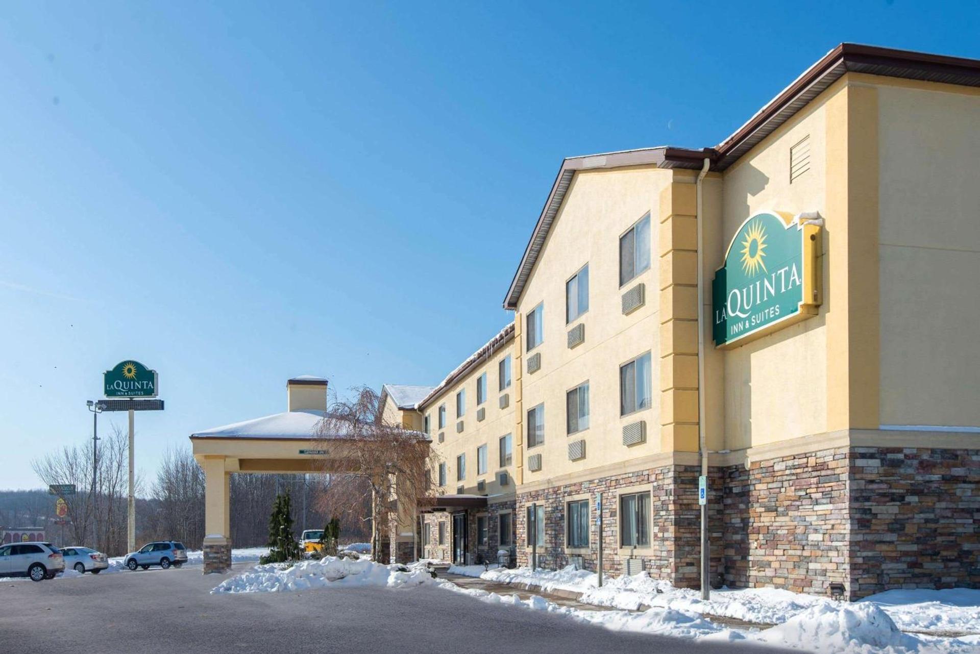 La Quinta by Wyndham Erie photo 32
