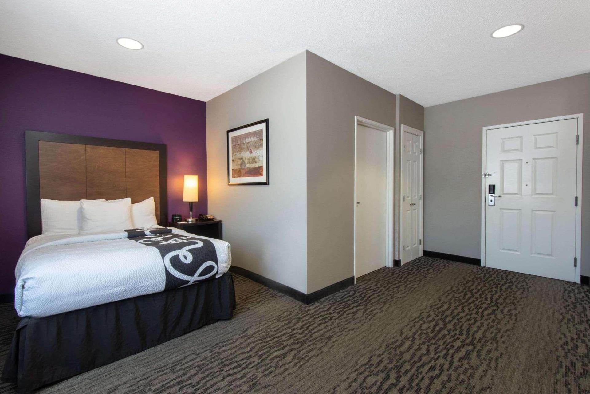 La Quinta by Wyndham Erie photo 43