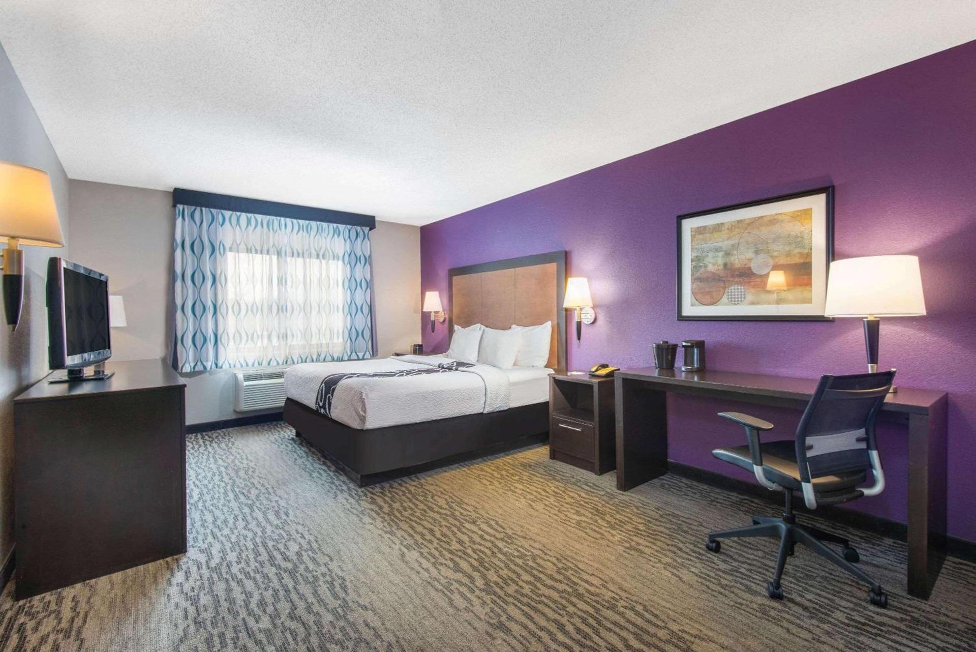 La Quinta by Wyndham Erie photo 45
