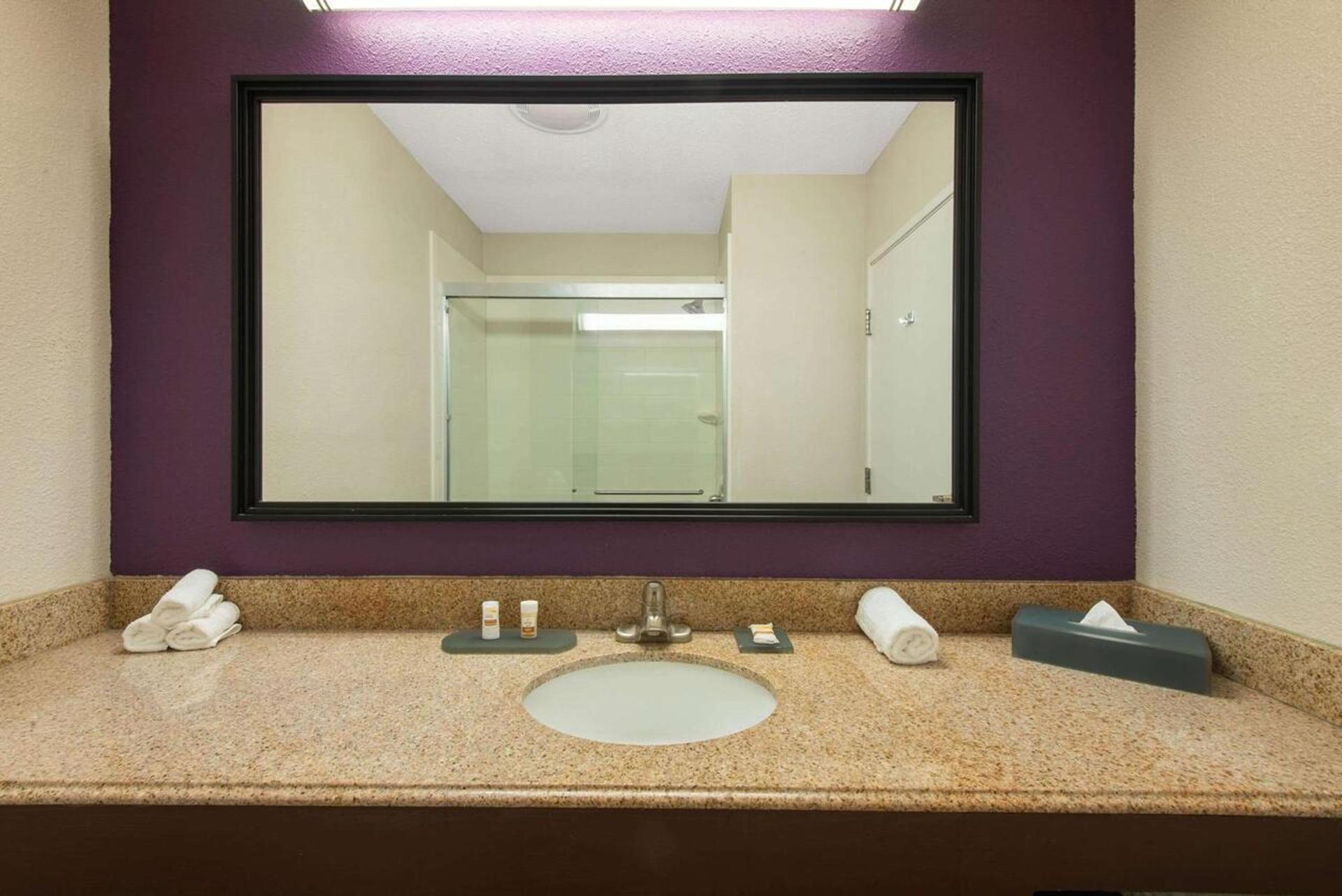 La Quinta by Wyndham Erie photo 52