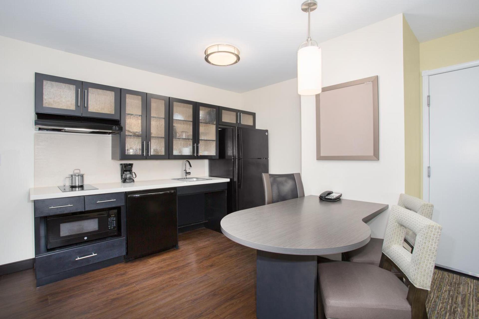 Candlewood Suites Pueblo by IHG photo 3