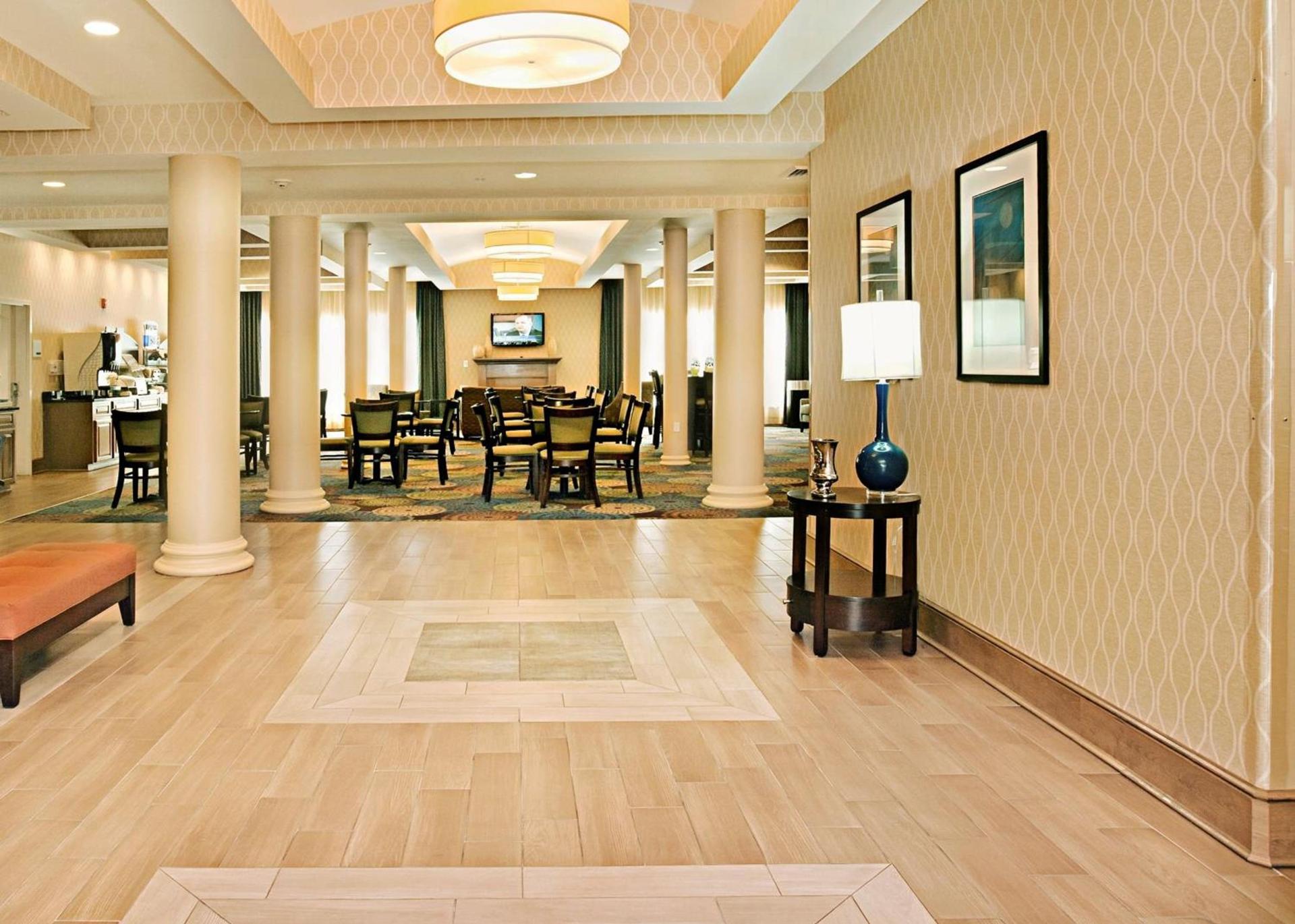 Holiday Inn Express and Suites Bossier City Louisiana Downs by IHG photo 24