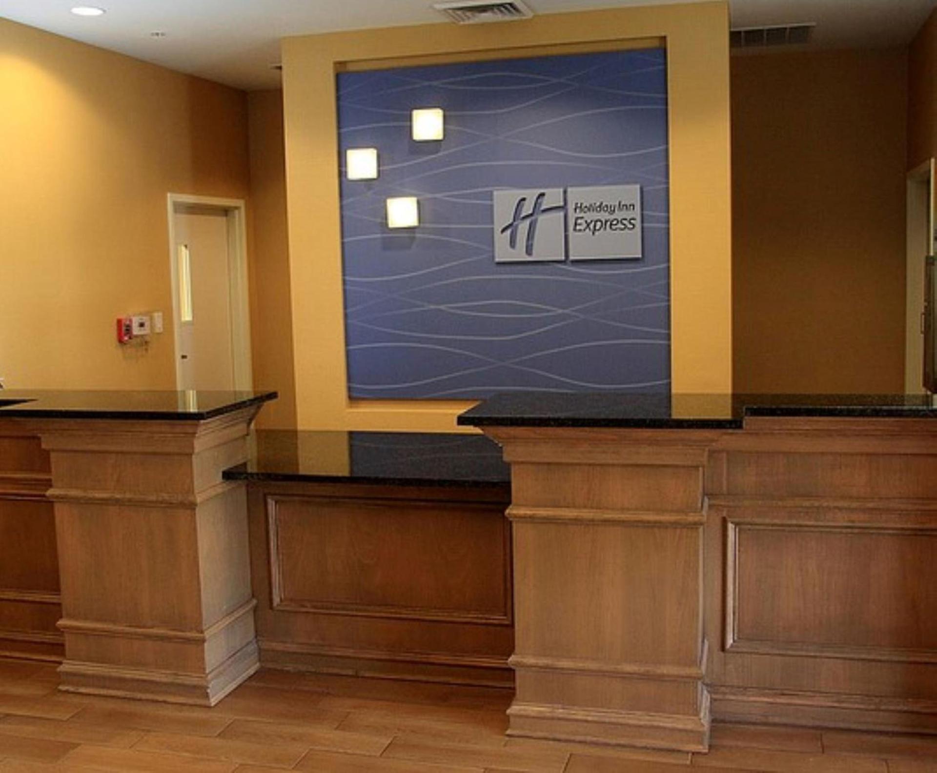 Holiday Inn Express and Suites Bossier City Louisiana Downs by IHG photo 27