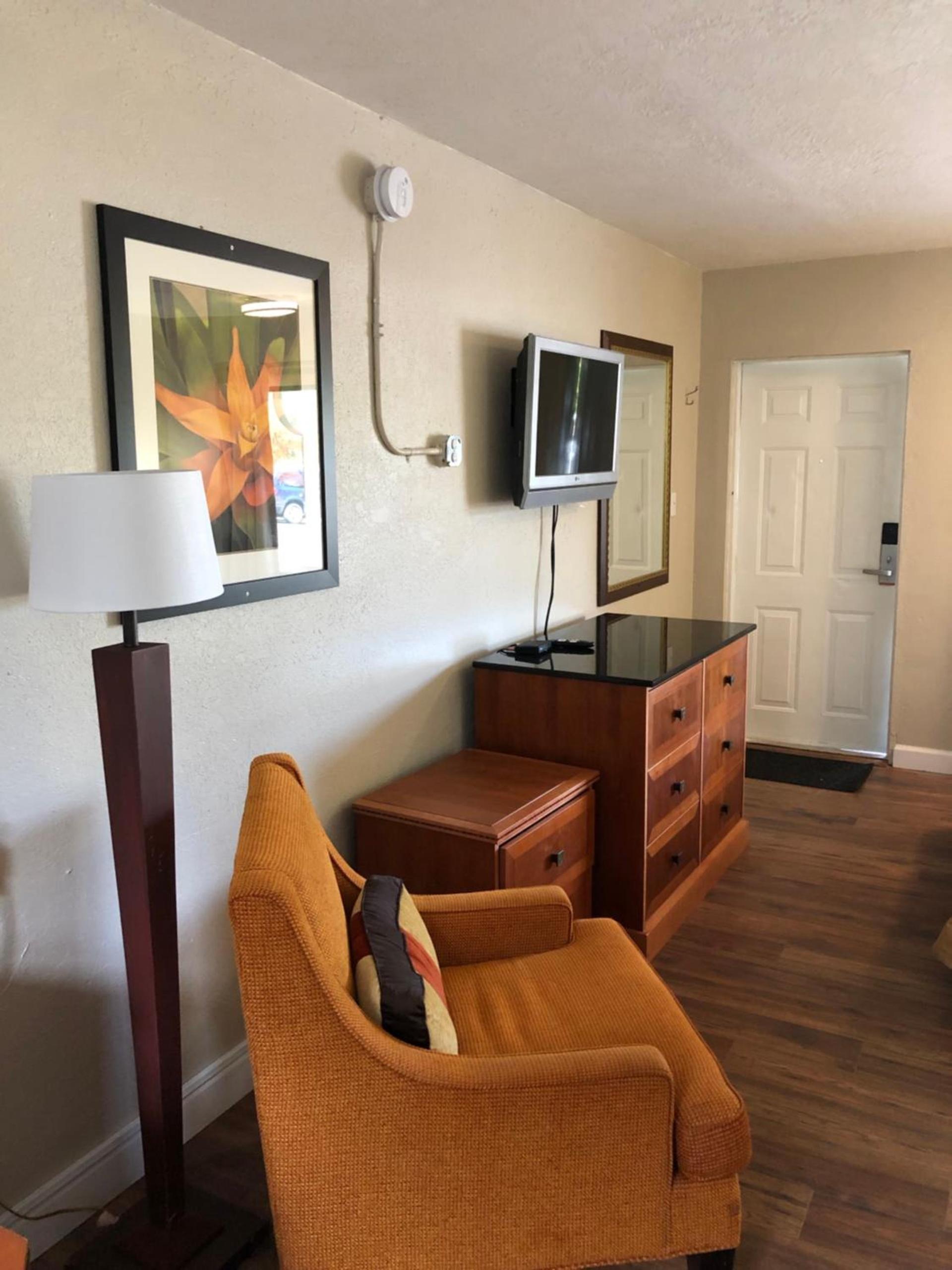 Ocala Cove Motel photo 24