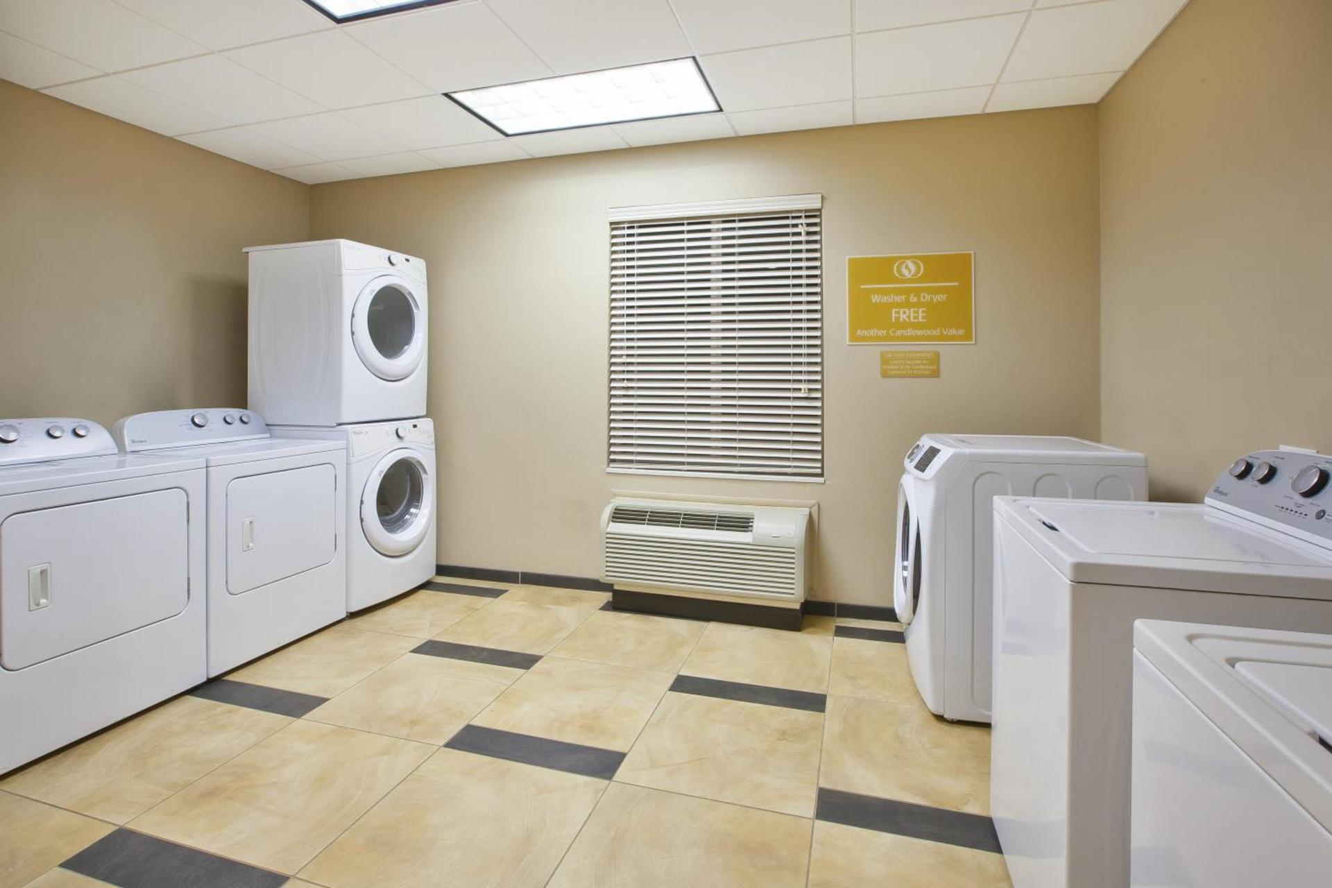 Candlewood Suites MORGANTOWN-UNIV WEST VIRGINIA by IHG photo 54