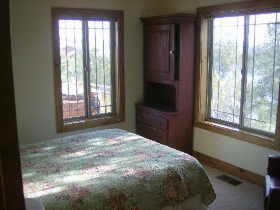 Stone Canyon Inn photo 12