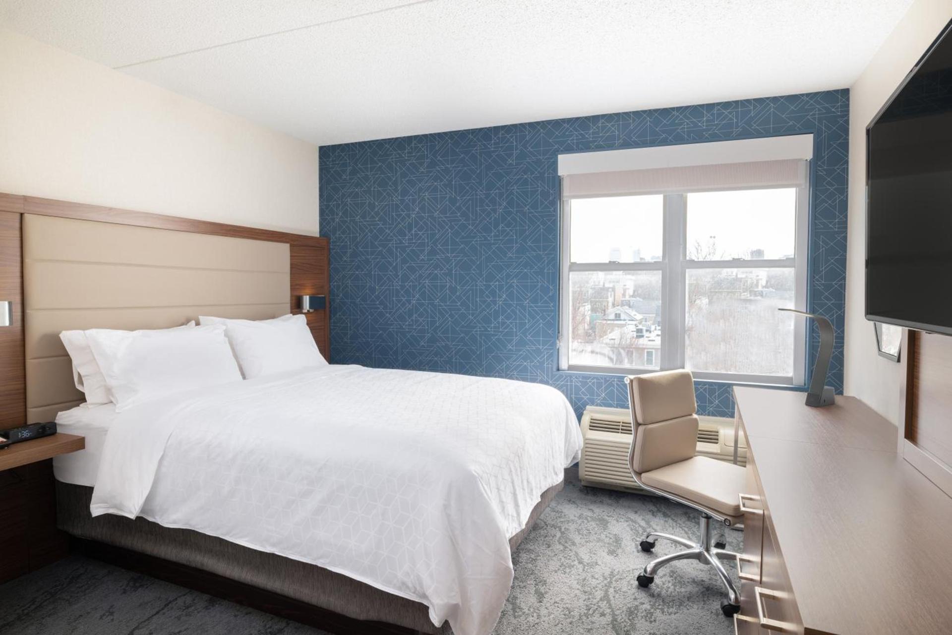 Holiday Inn Express & Suites Boston - Cambridge by IHG photo 21