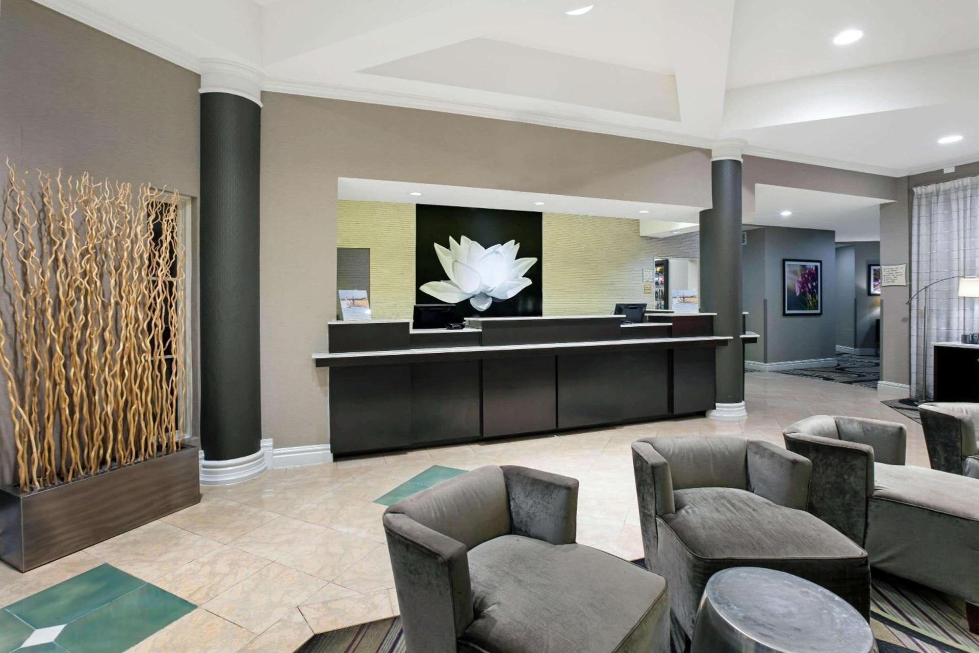 La Quinta by Wyndham Dallas Arlington South photo 8