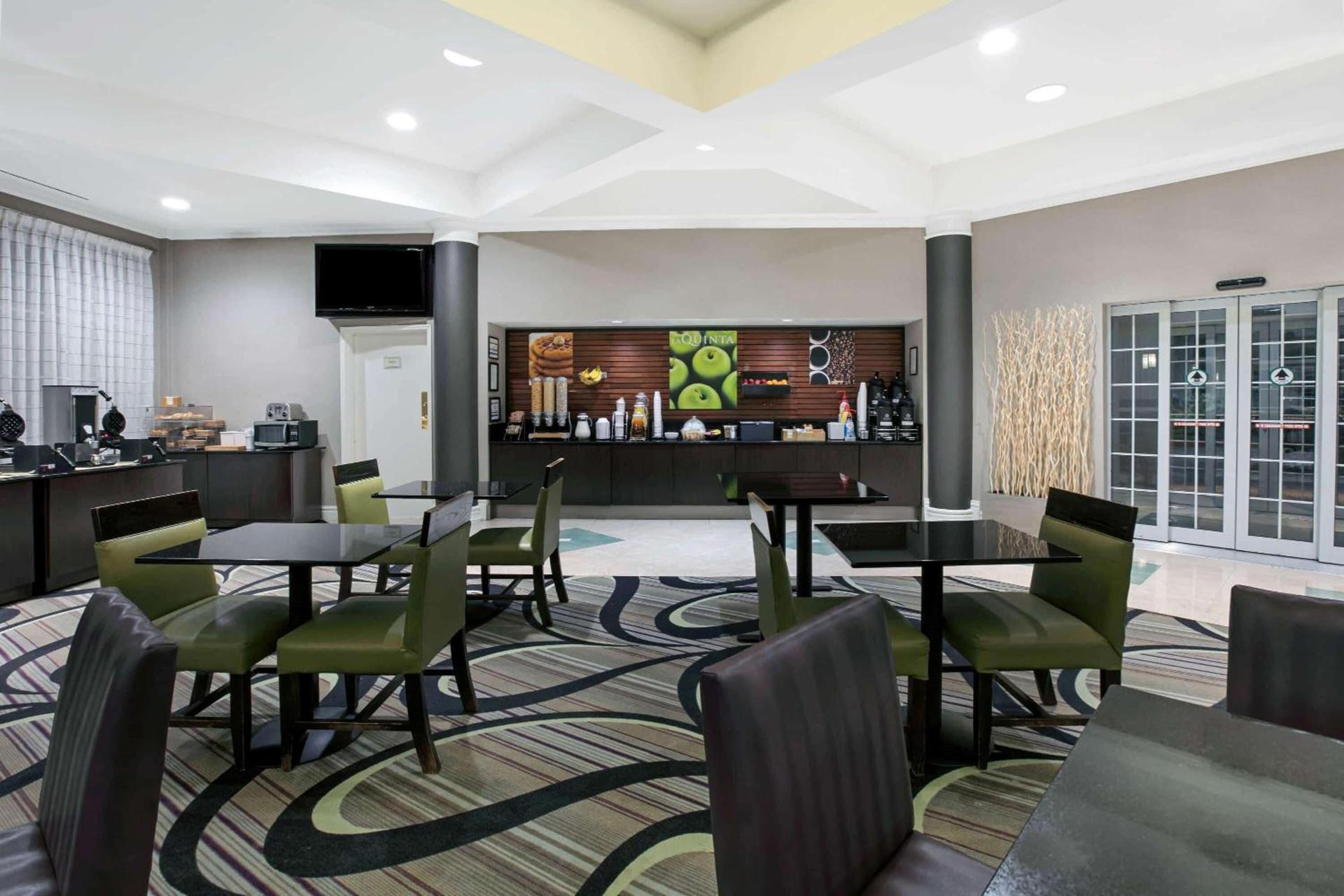 La Quinta by Wyndham Dallas Arlington South photo 29