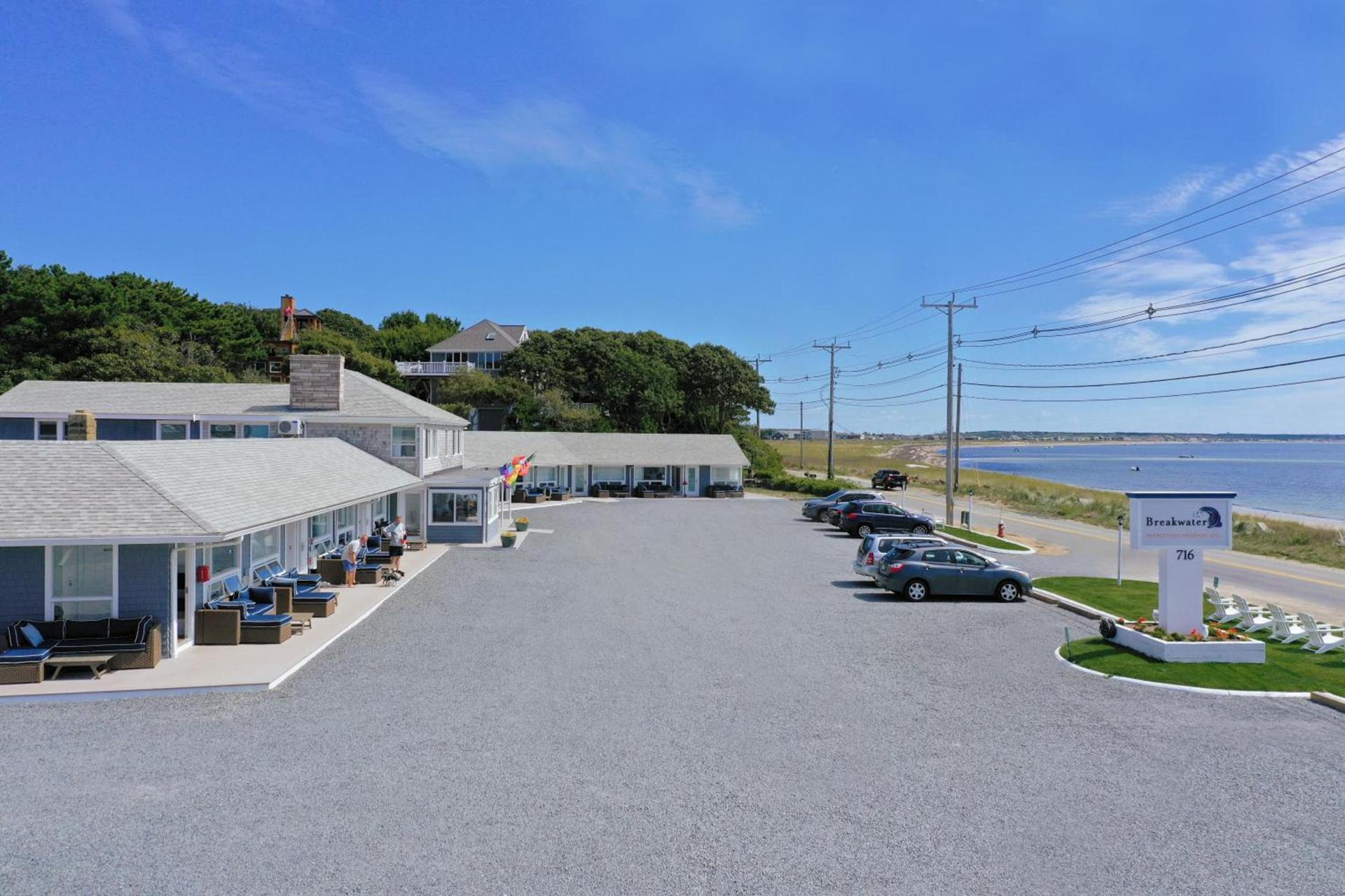 Breakwater Hotel photo 21