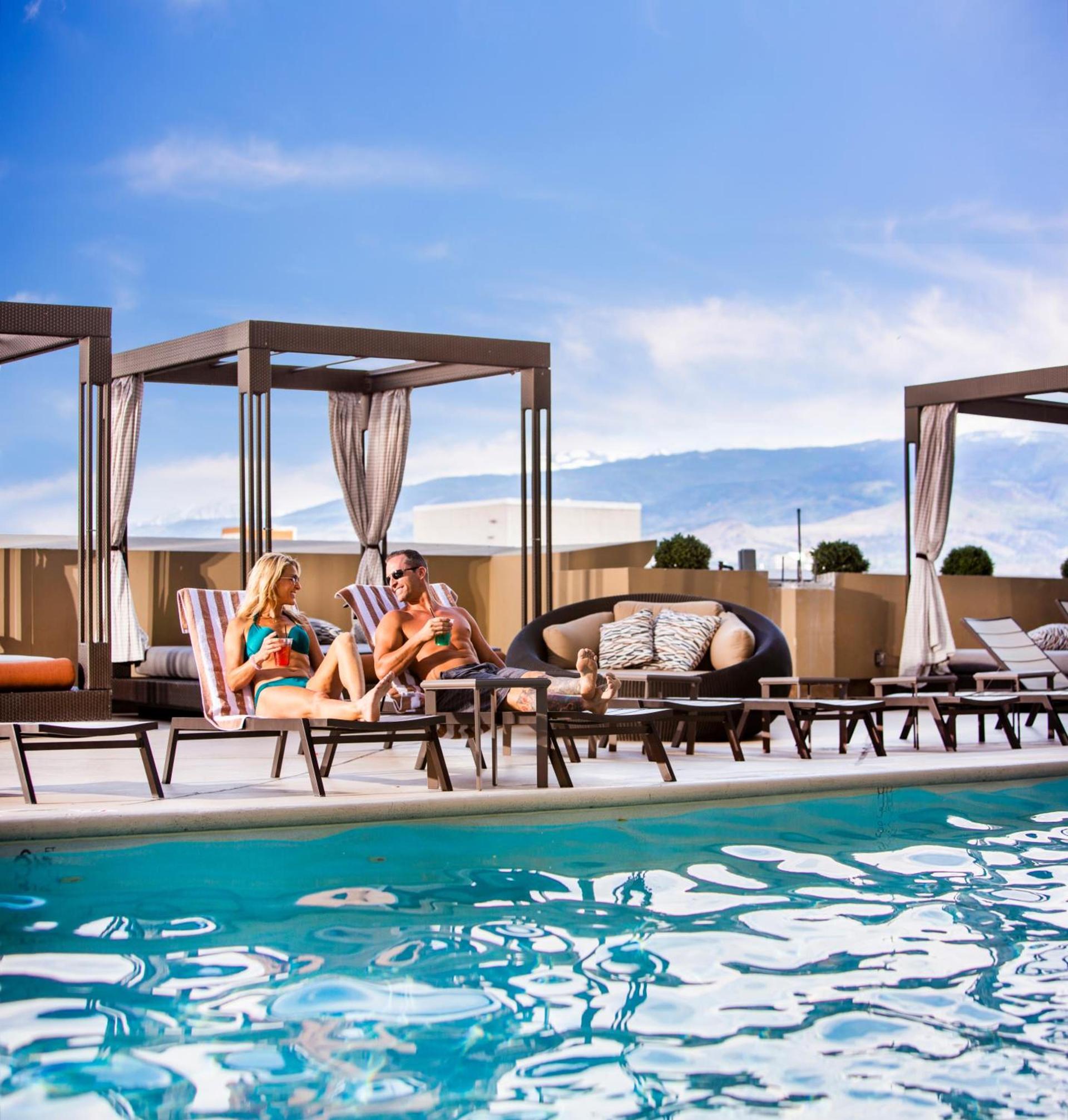 Silver Legacy Reno, A Caesars Destination photo 2