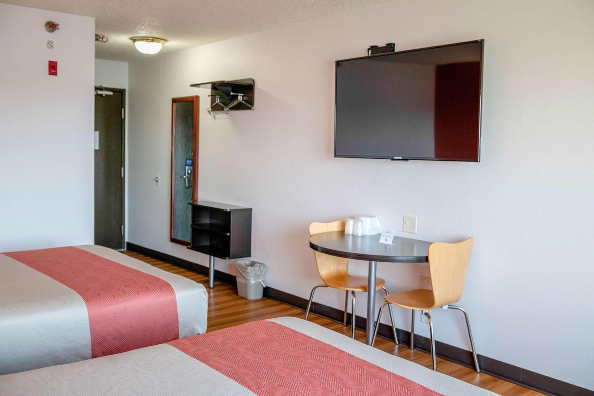 Motel 6-Lincoln, NE photo 24