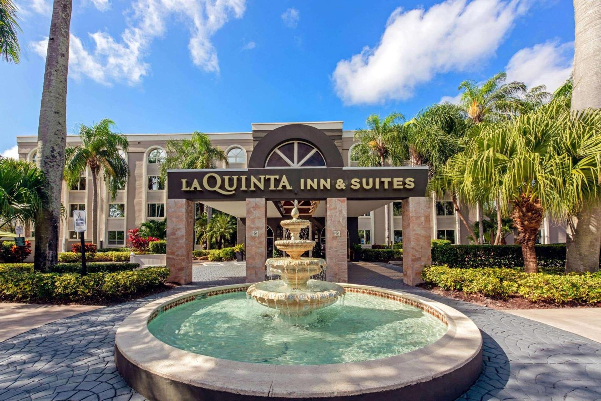 La Quinta by Wyndham Coral Springs South photo 35