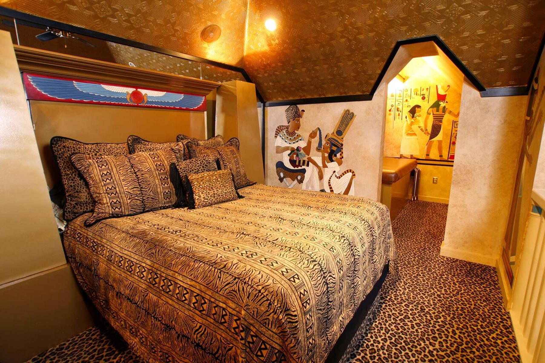 Black Swan Inn Luxurious Theme Rooms photo 37