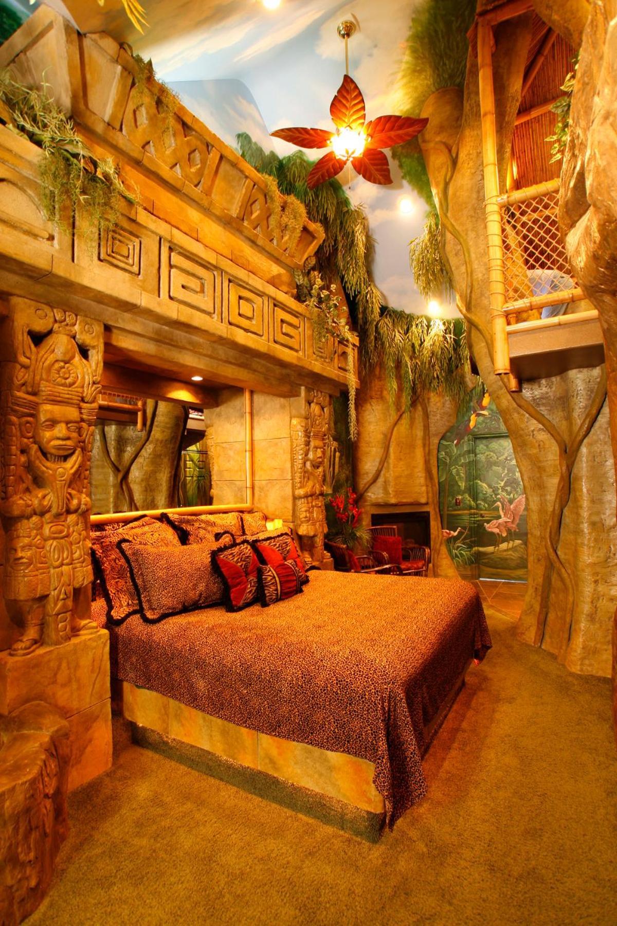 Black Swan Inn Luxurious Theme Rooms photo 16
