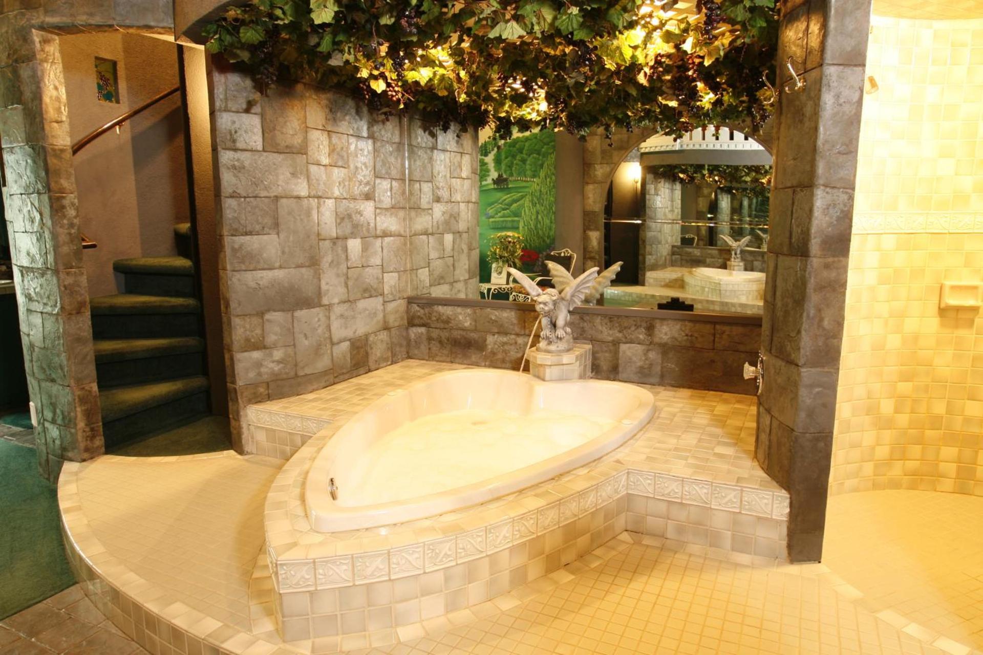 Black Swan Inn Luxurious Theme Rooms photo 38