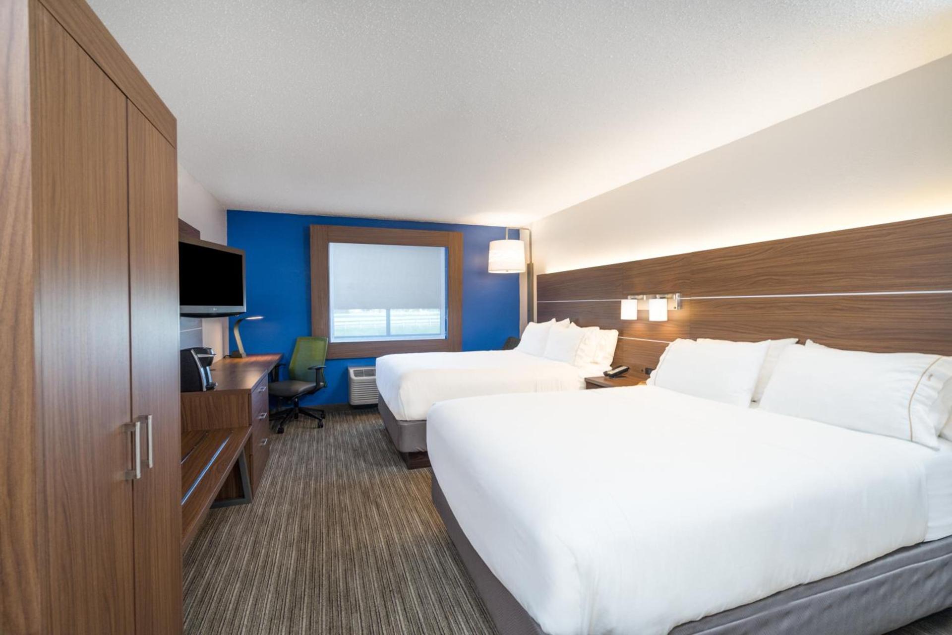 Holiday Inn Express Hotel Howe / Sturgis by IHG photo 31