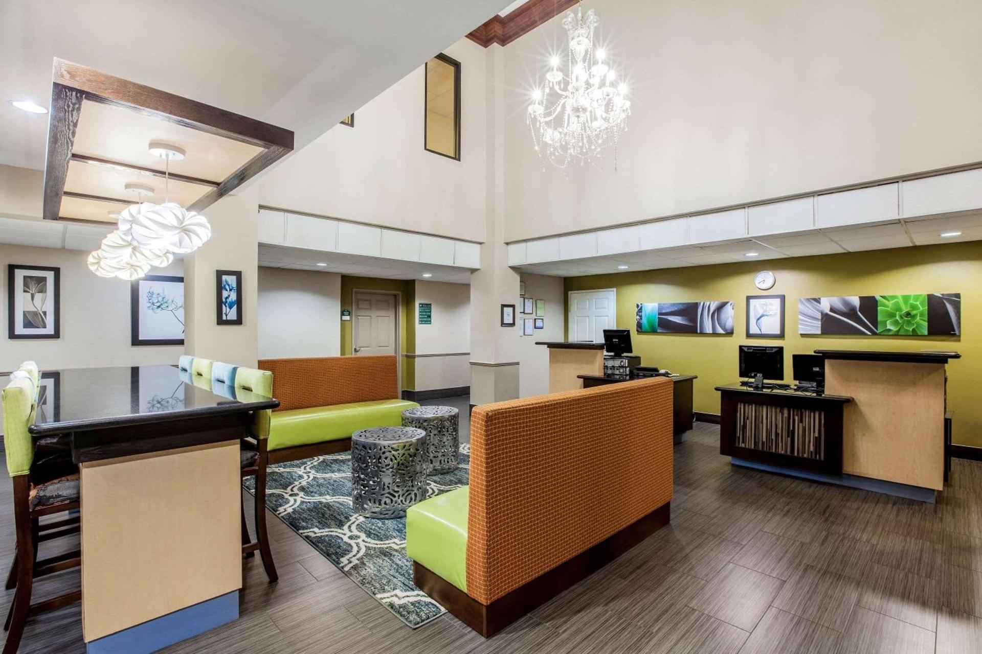 La Quinta by Wyndham Pasadena photo 6
