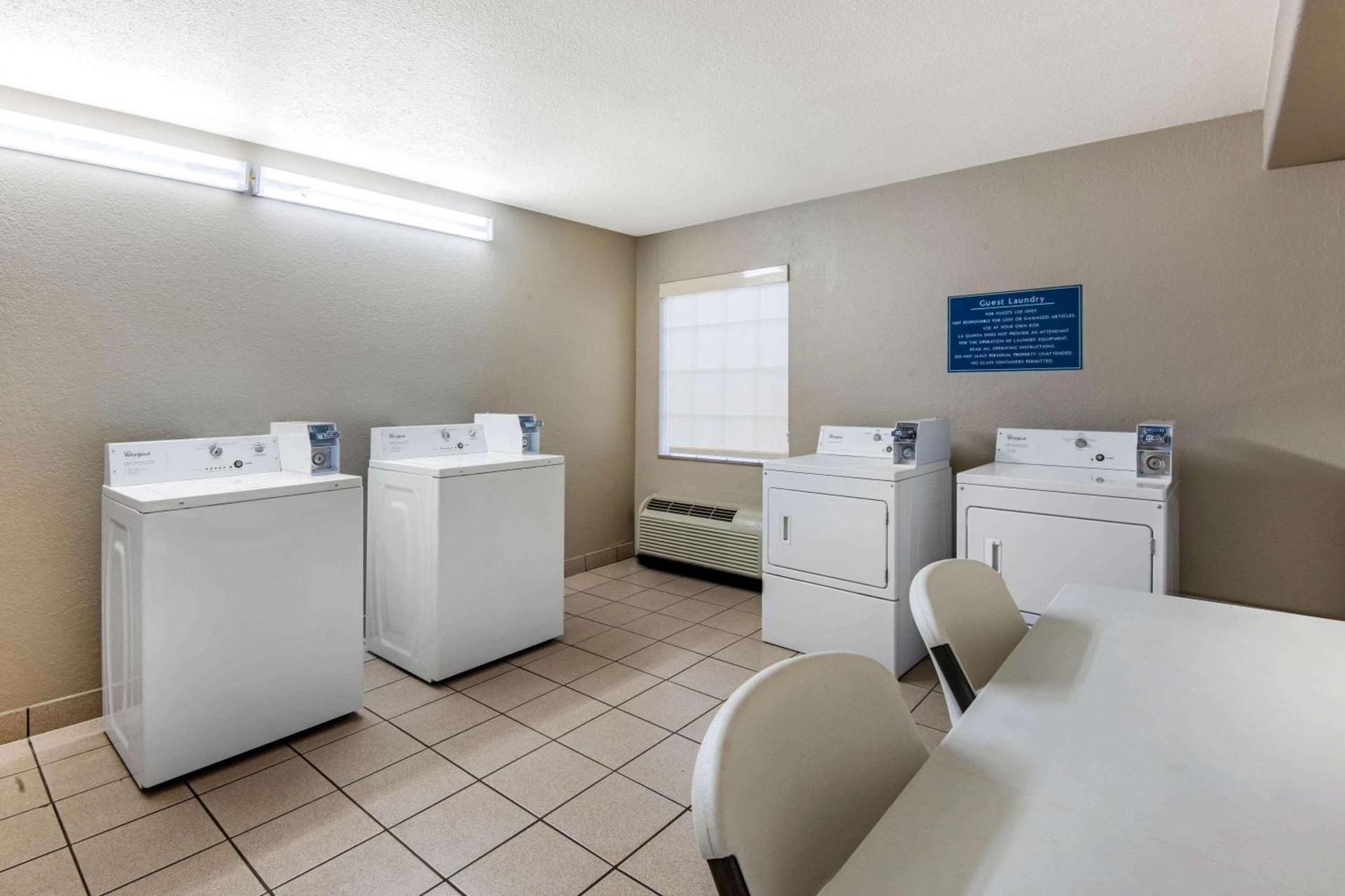 La Quinta Inn by Wyndham San Antonio Brooks City Base photo 10