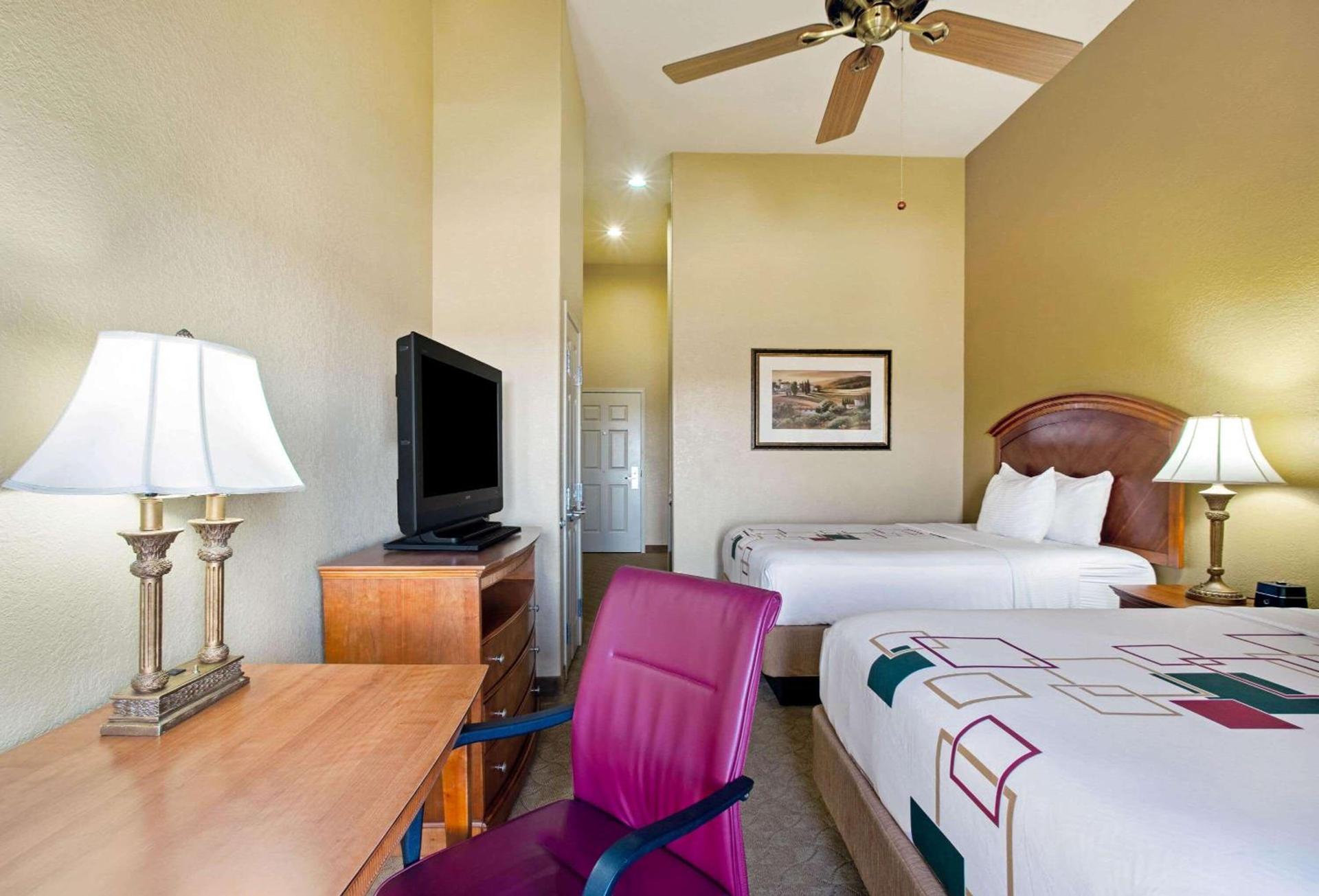 La Quinta by Wyndham Marble Falls photo 98