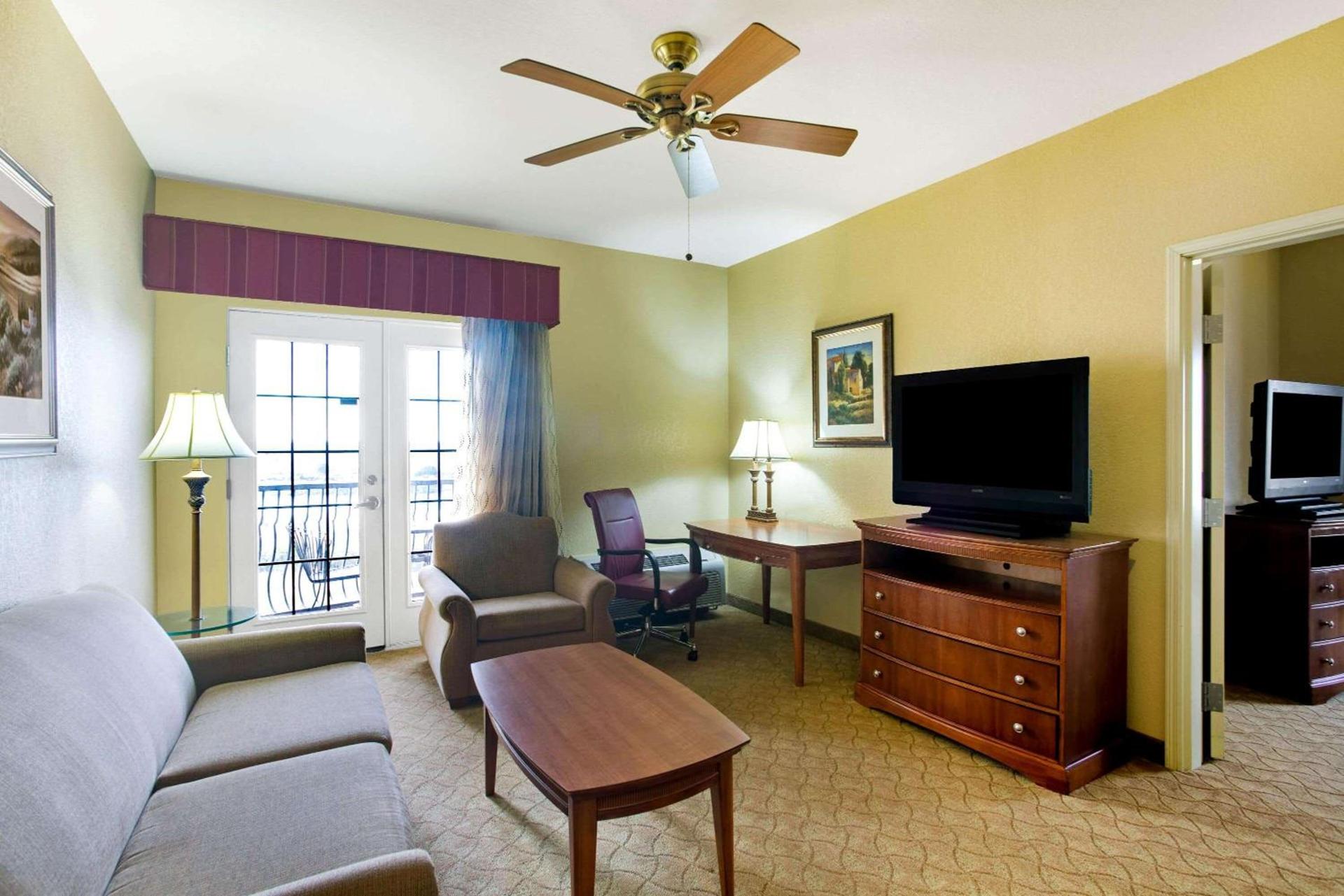 La Quinta by Wyndham Marble Falls photo 92