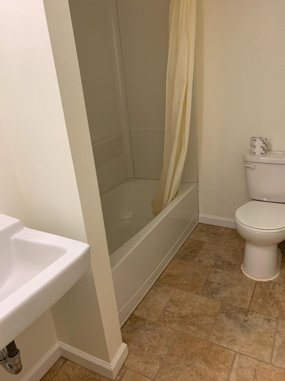 Express Inn photo 15
