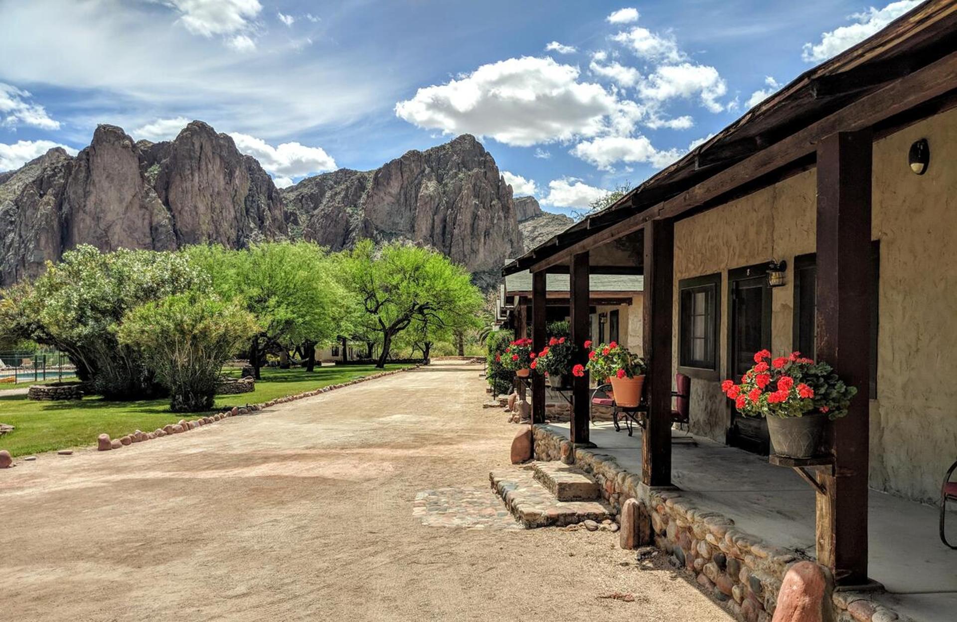 Saguaro Lake Ranch photo 9