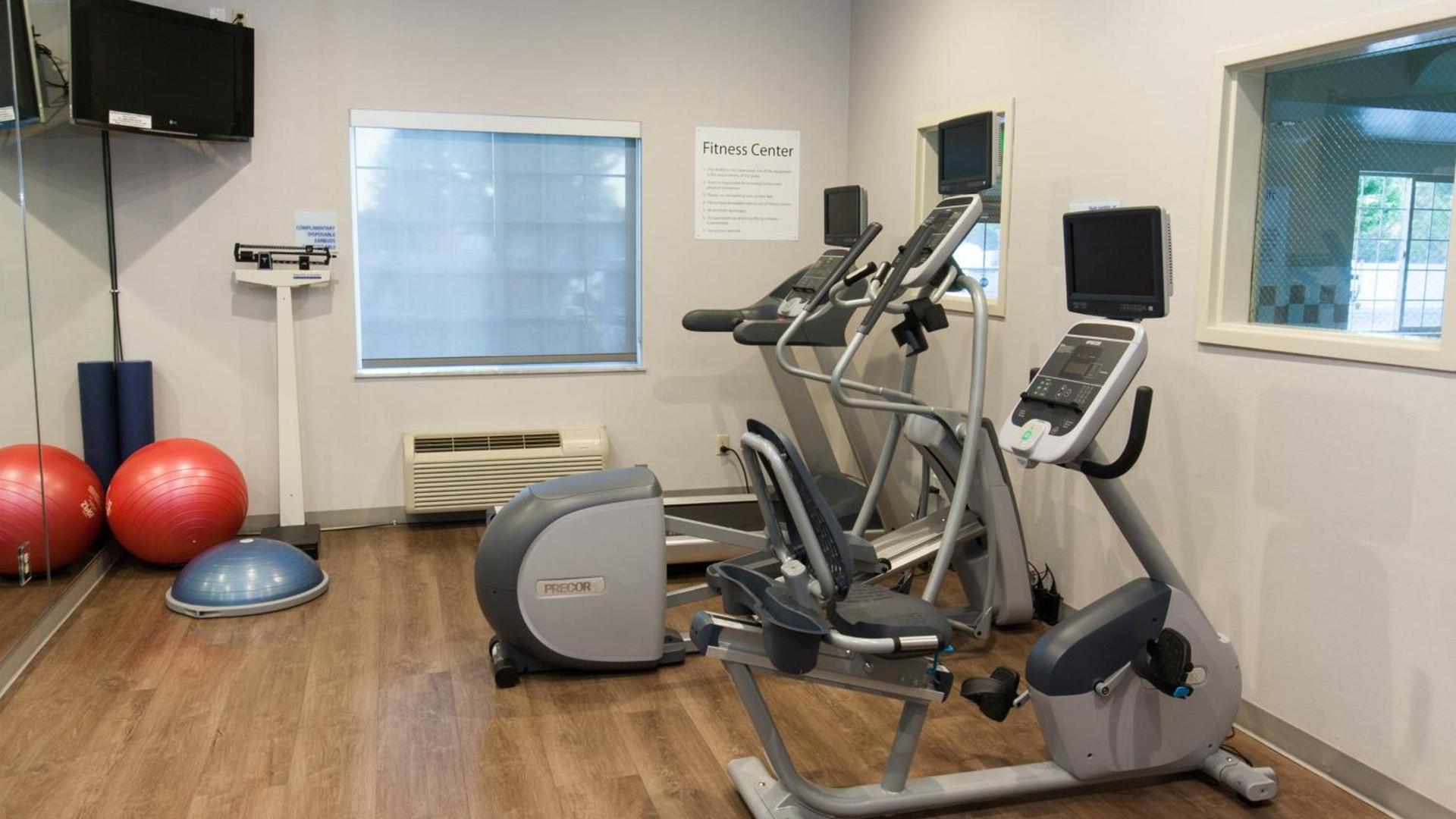 Holiday Inn Express & Suites Cheney by IHG photo 19