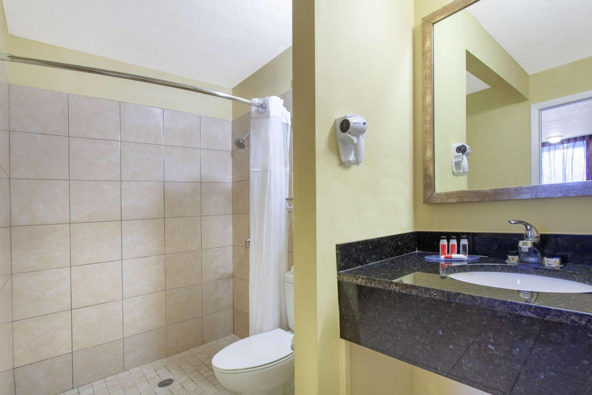 Grand Hotel Orlando at Universal Blvd - Shuttle to Theme Parks photo 30
