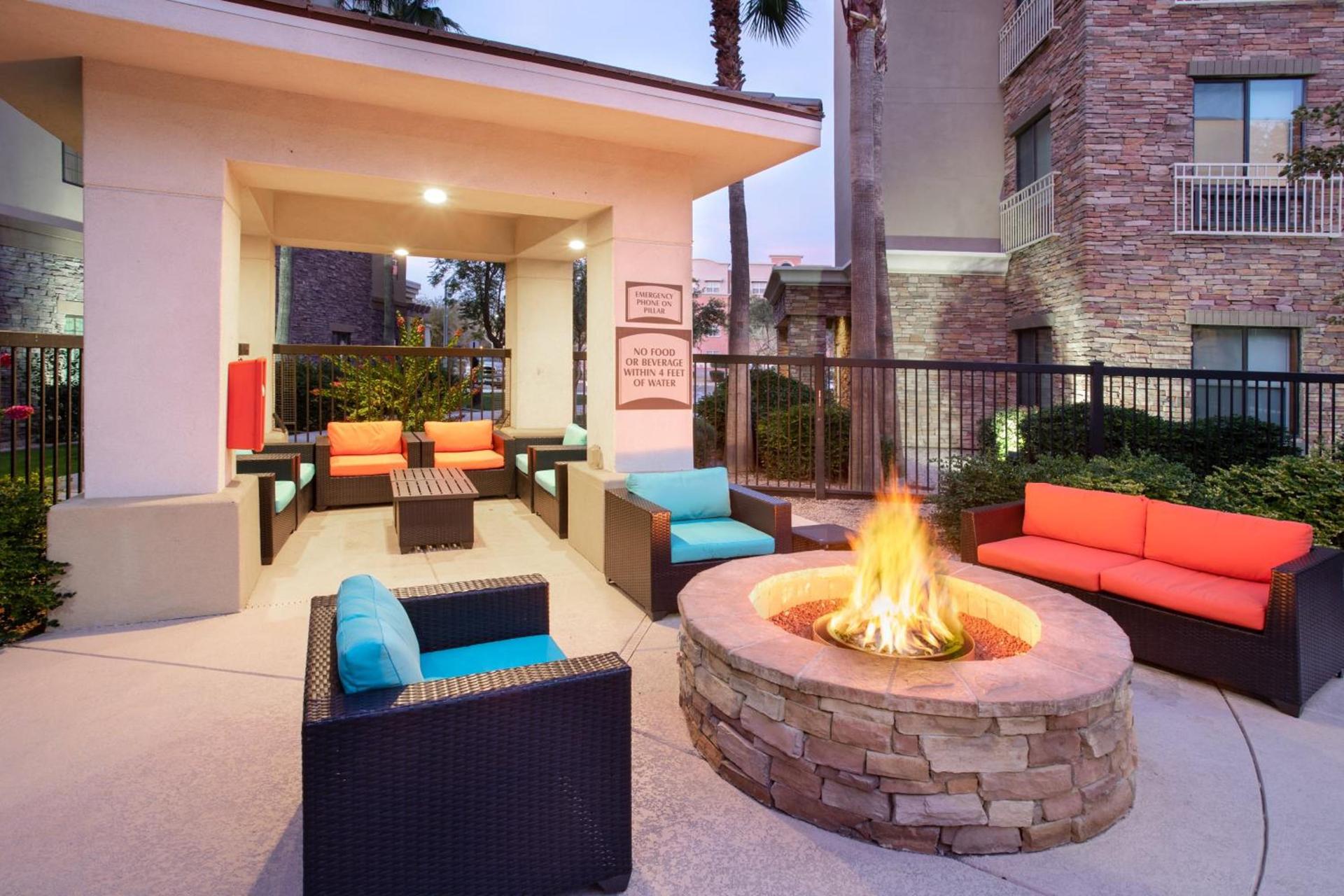 Holiday Inn Express & Suites Phoenix Glendale Dist by IHG photo 26
