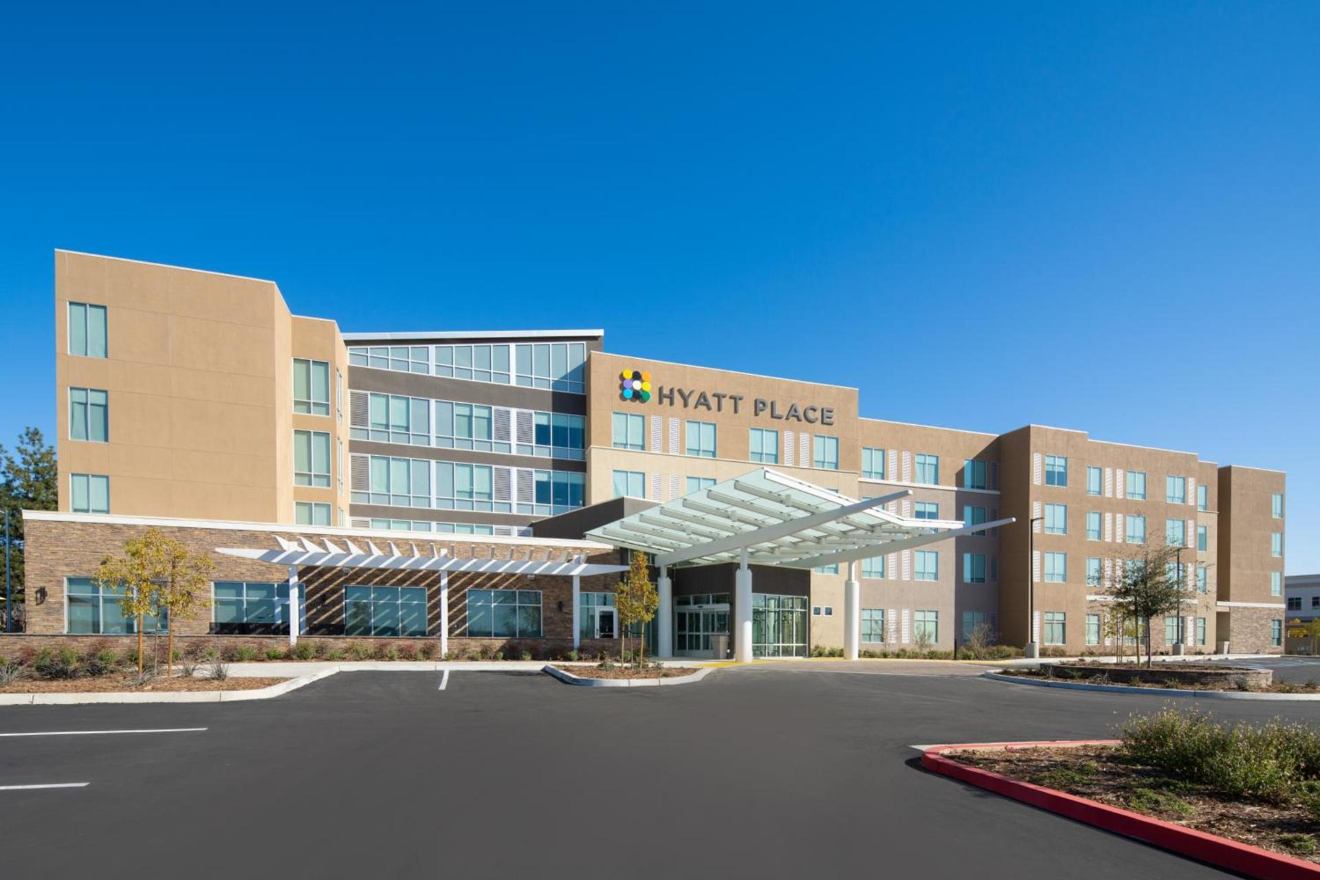 Hyatt Place Bakersfield photo 4