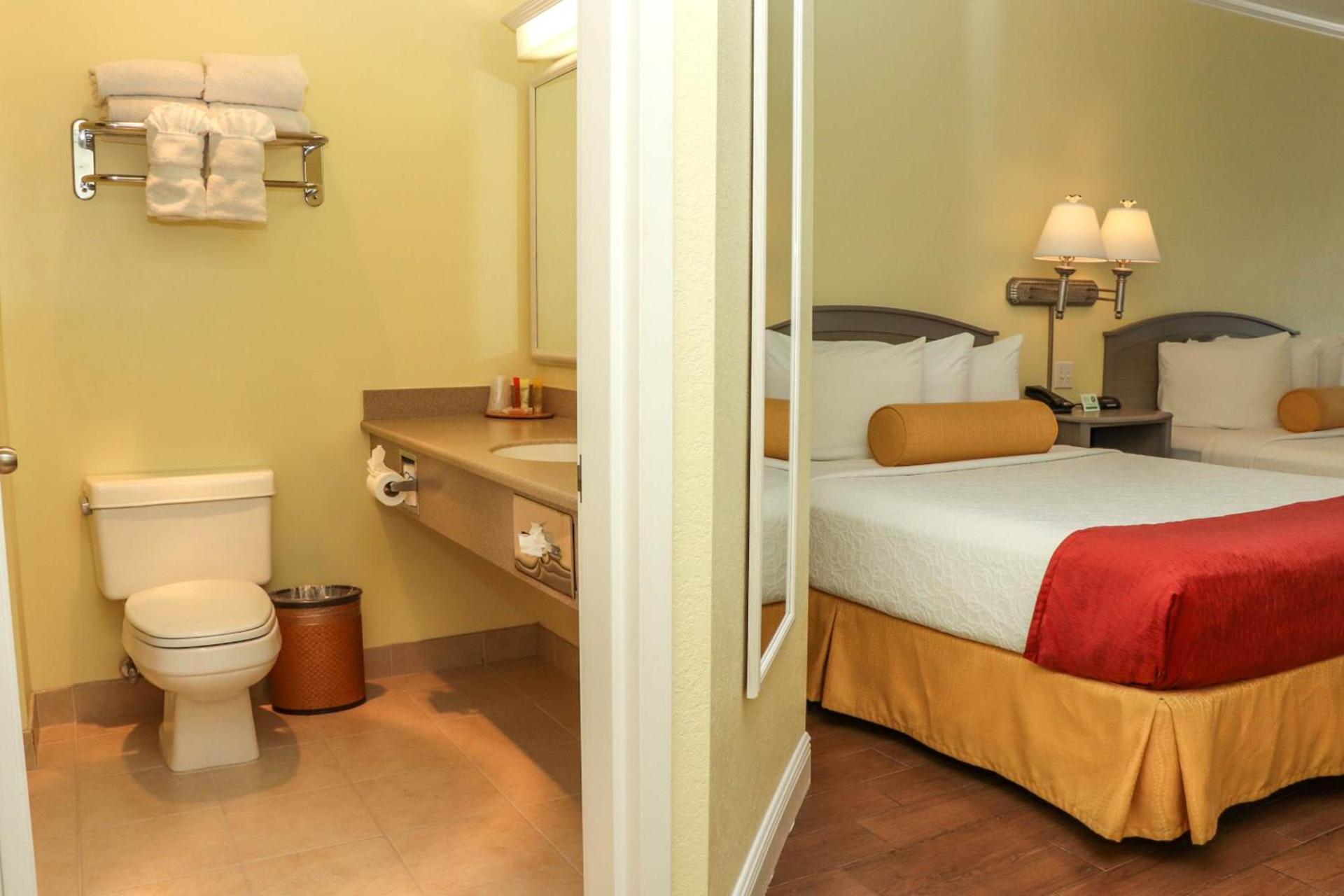 Jupiter Waterfront Inn photo 12