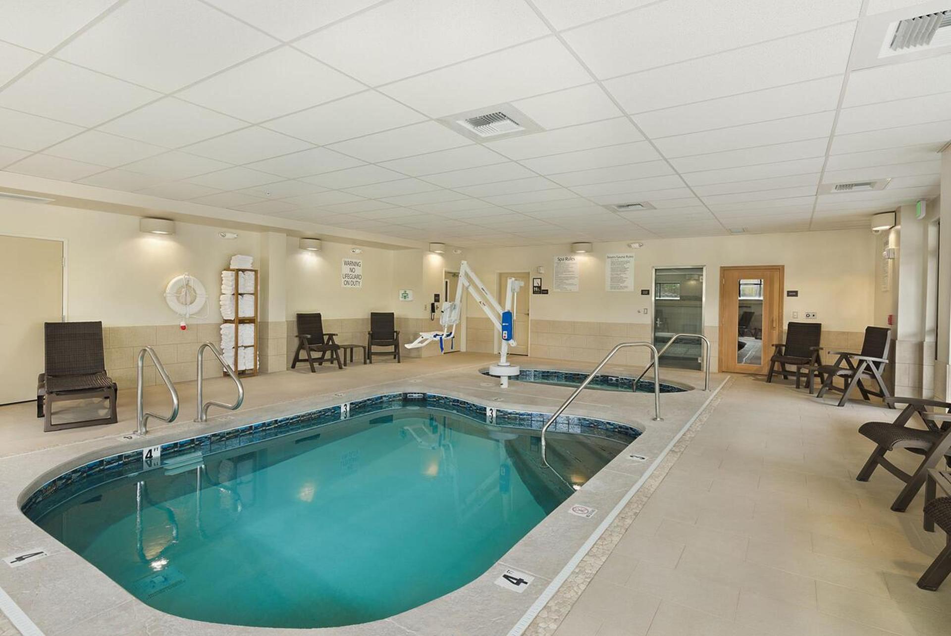 Oxford Suites Bellingham photo 3