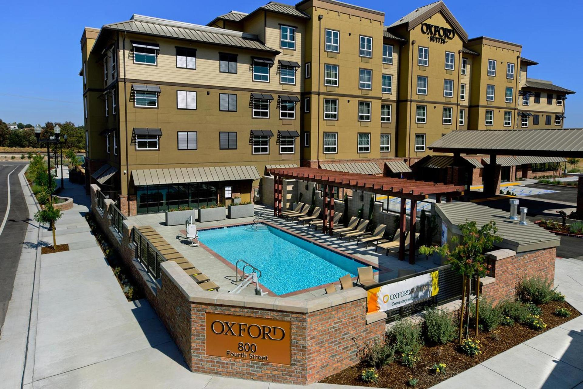 Oxford Suites Paso Robles photo 8