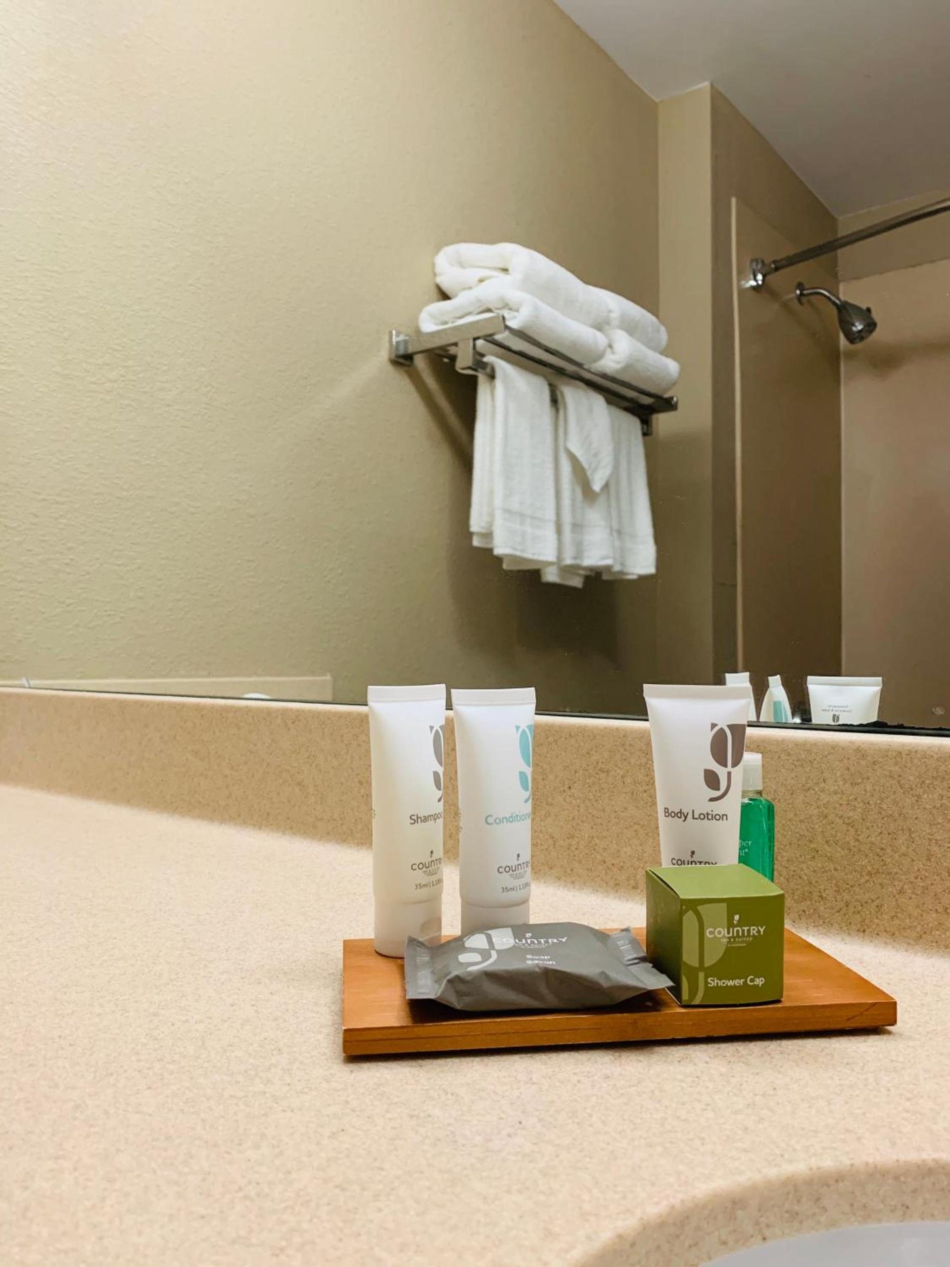Country Inn & Suites by Radisson, Ithaca, NY photo 34