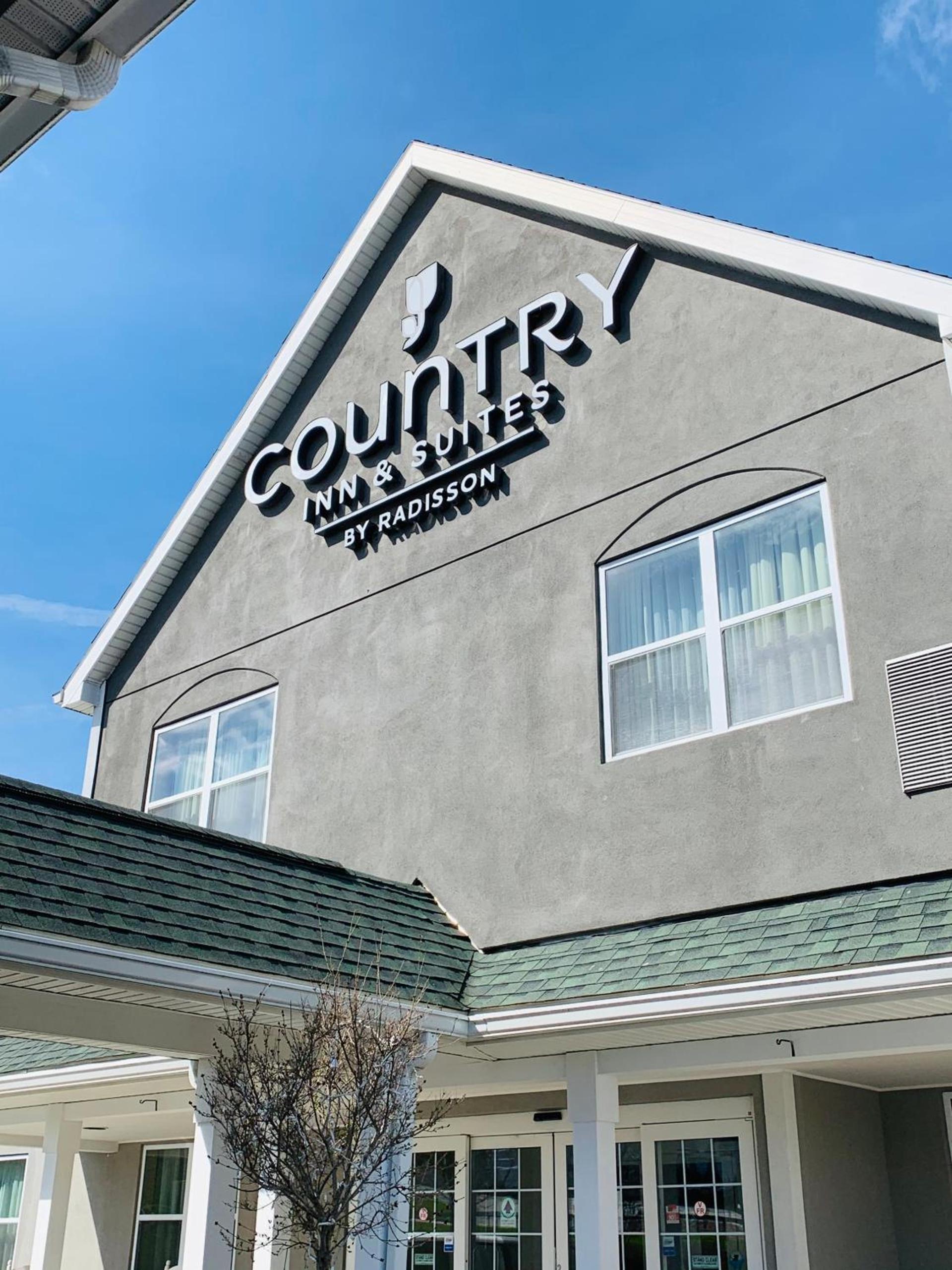 Country Inn & Suites by Radisson, Ithaca, NY photo 16