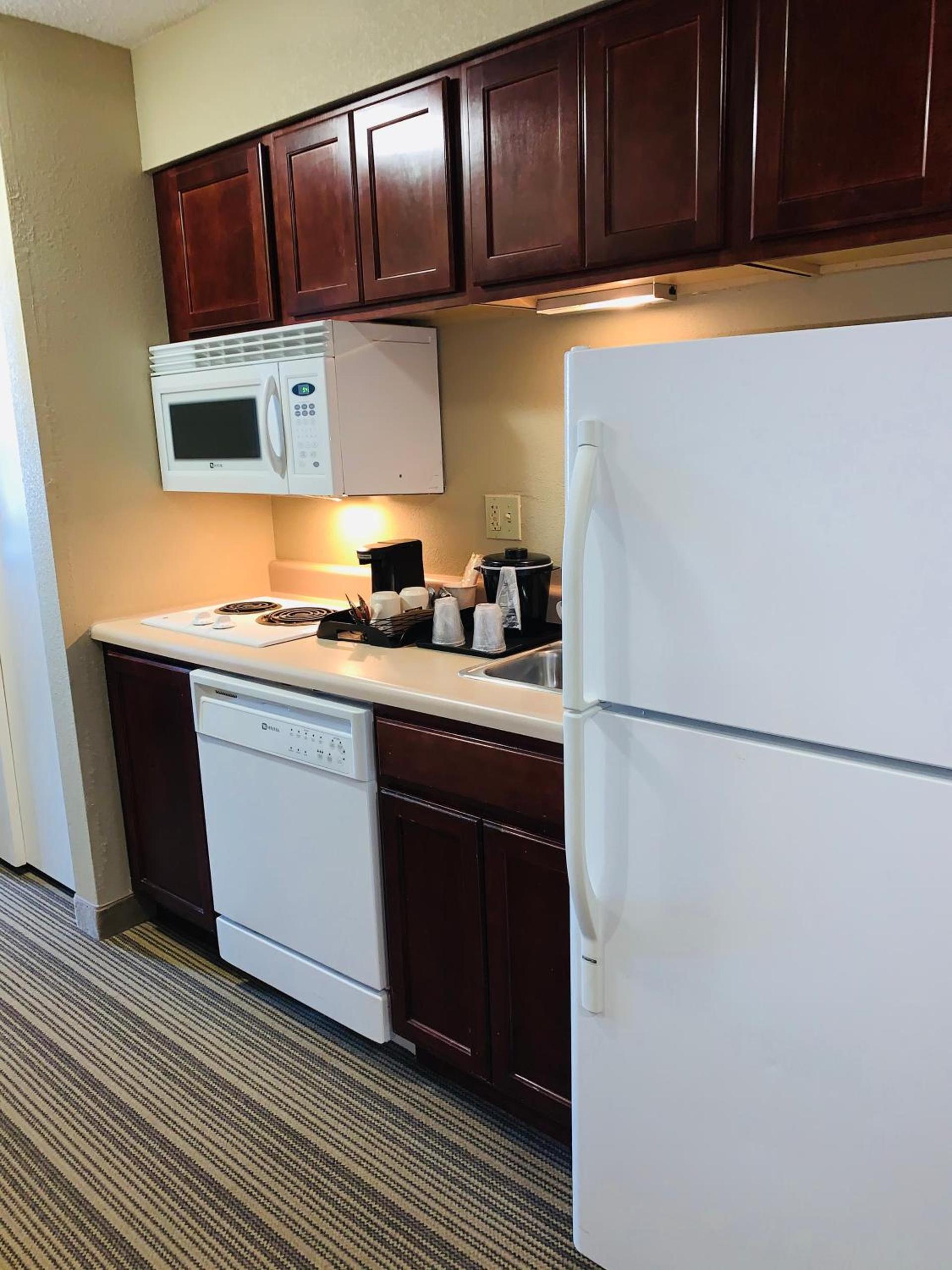 Country Inn & Suites by Radisson, Ithaca, NY photo 21