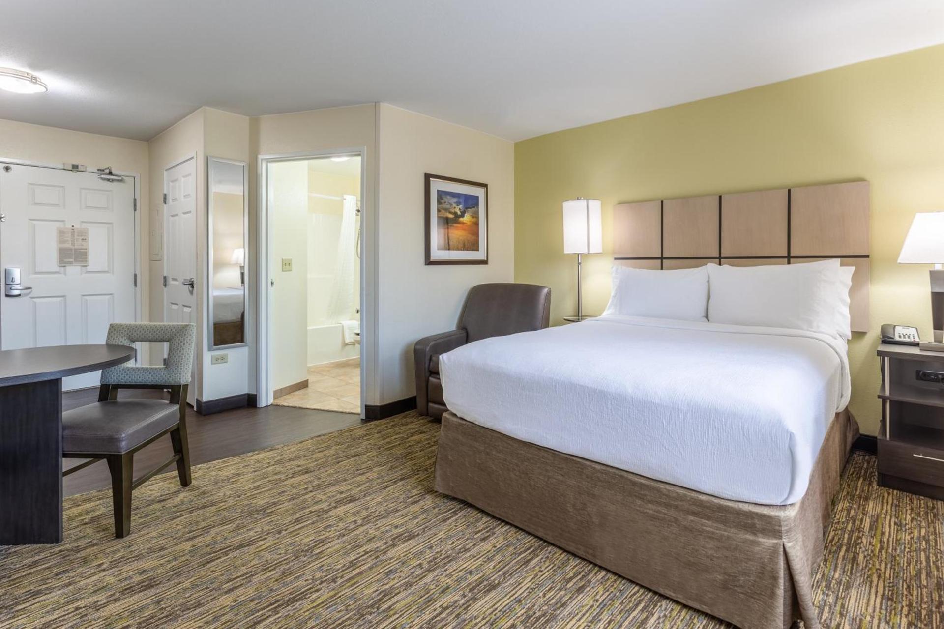 Candlewood Suites Aurora-Naperville by IHG photo 34