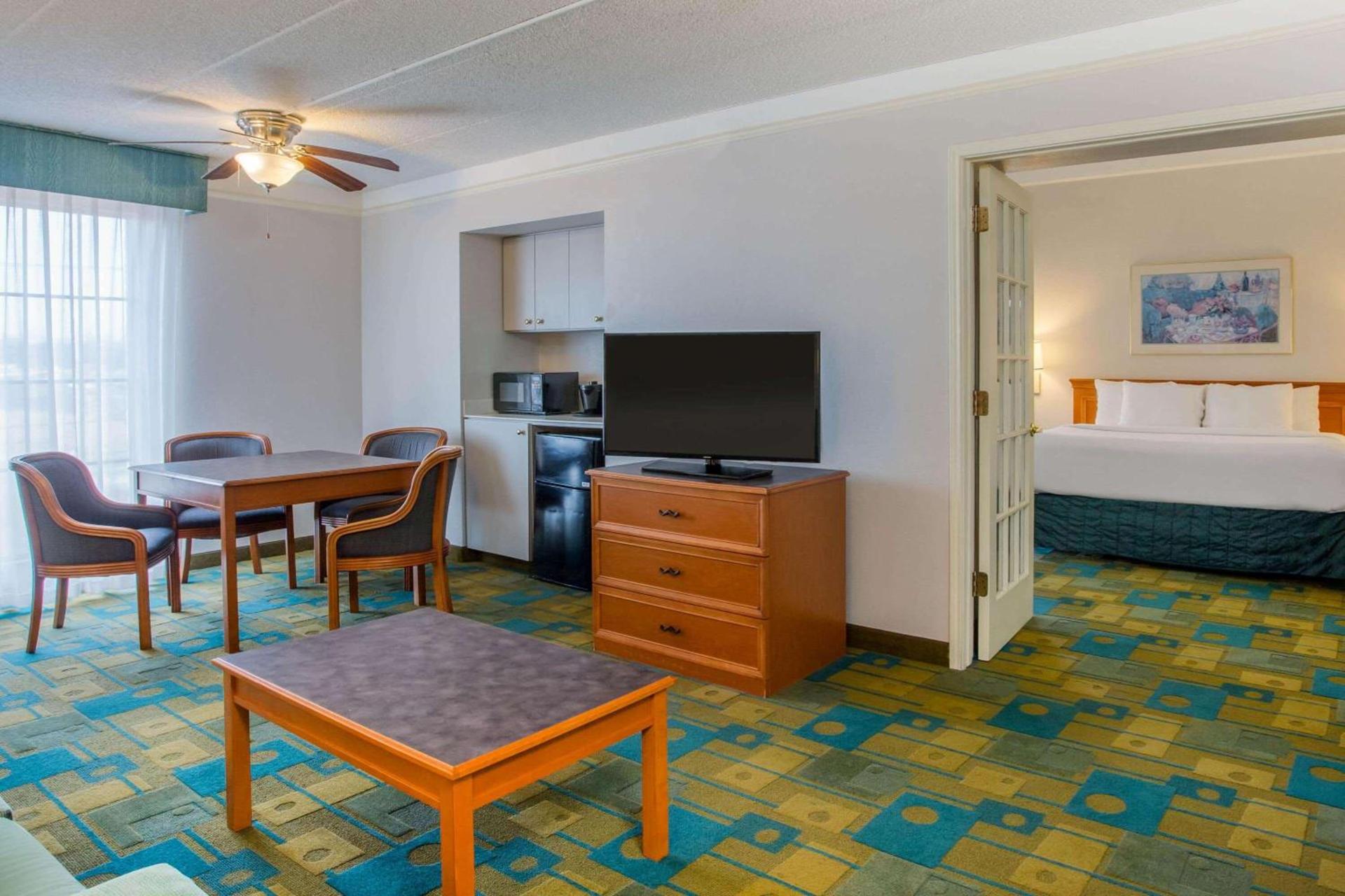 La Quinta Inn by Wyndham Norfolk Virginia Beach photo 22