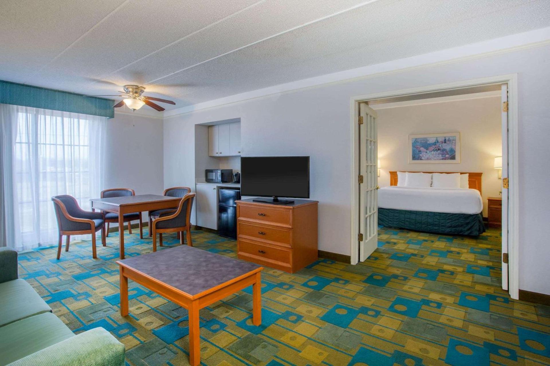 La Quinta Inn by Wyndham Norfolk Virginia Beach photo 24