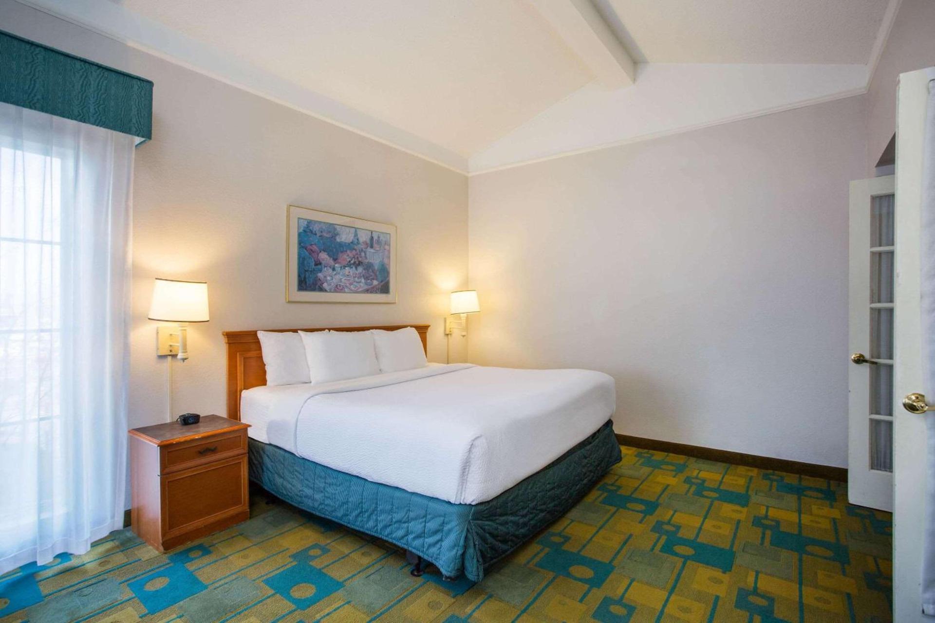 La Quinta Inn by Wyndham Norfolk Virginia Beach photo 25