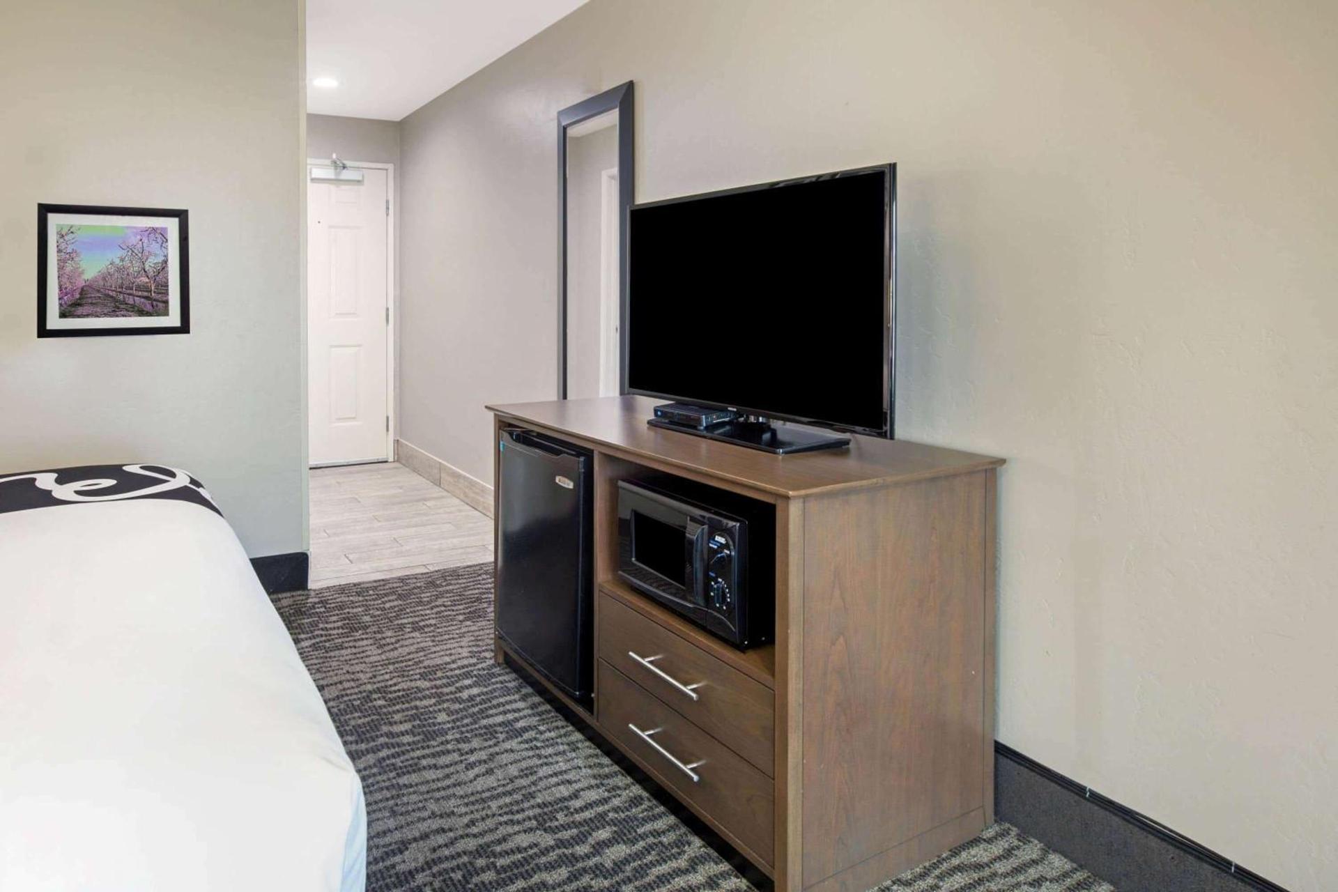 La Quinta by Wyndham Visalia/Sequoia Gateway photo 40