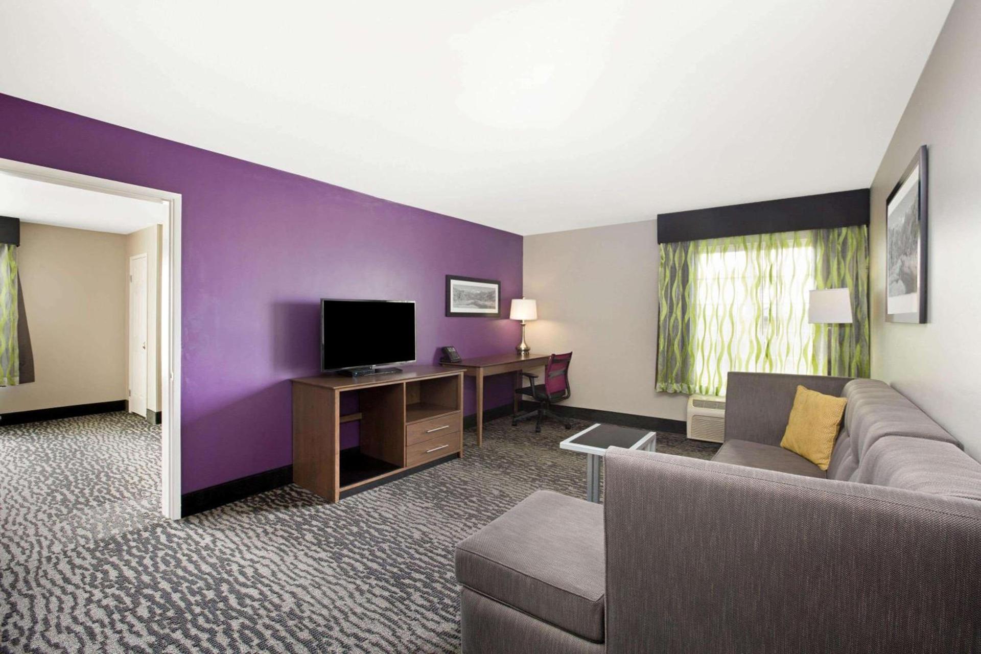 La Quinta by Wyndham Visalia/Sequoia Gateway photo 26