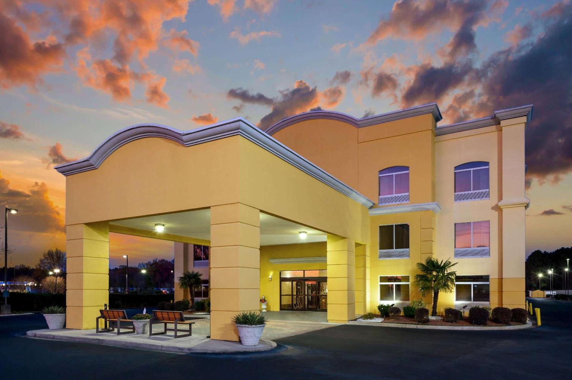 La Quinta by Wyndham Florence photo 33