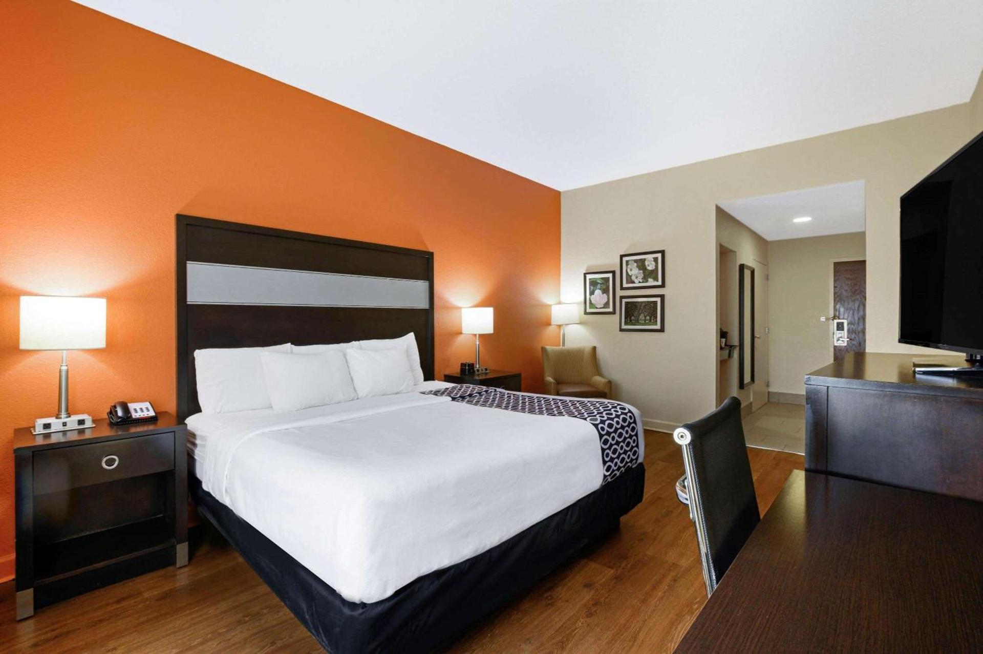 La Quinta by Wyndham Florence photo 14