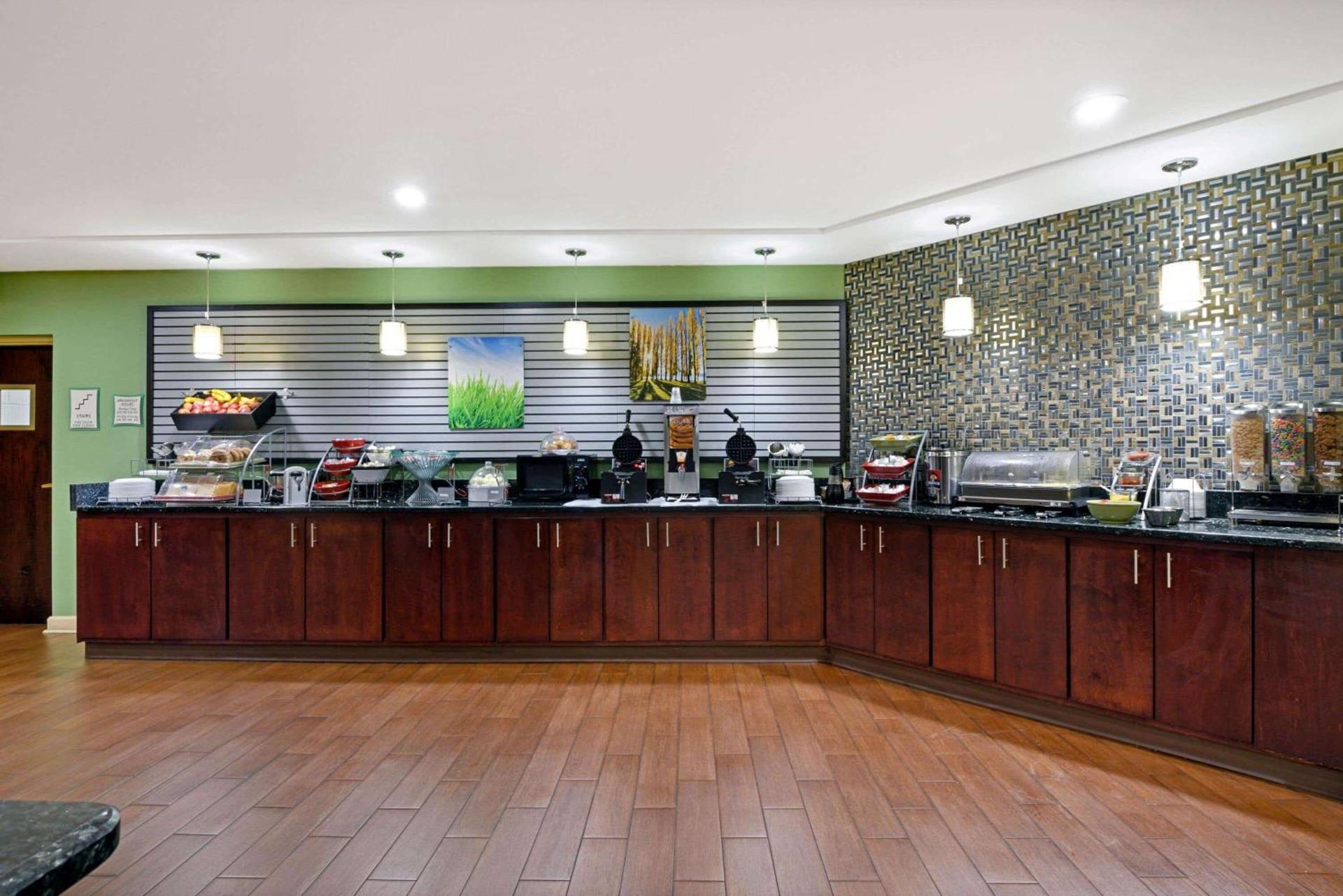 La Quinta by Wyndham Florence photo 5
