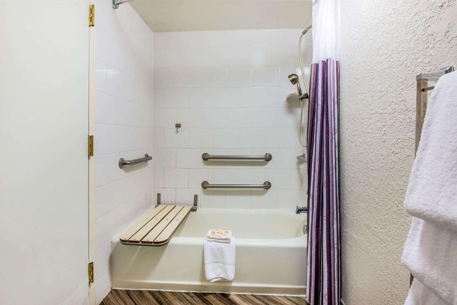 La Quinta by Wyndham Fort Lauderdale Tamarac photo 20