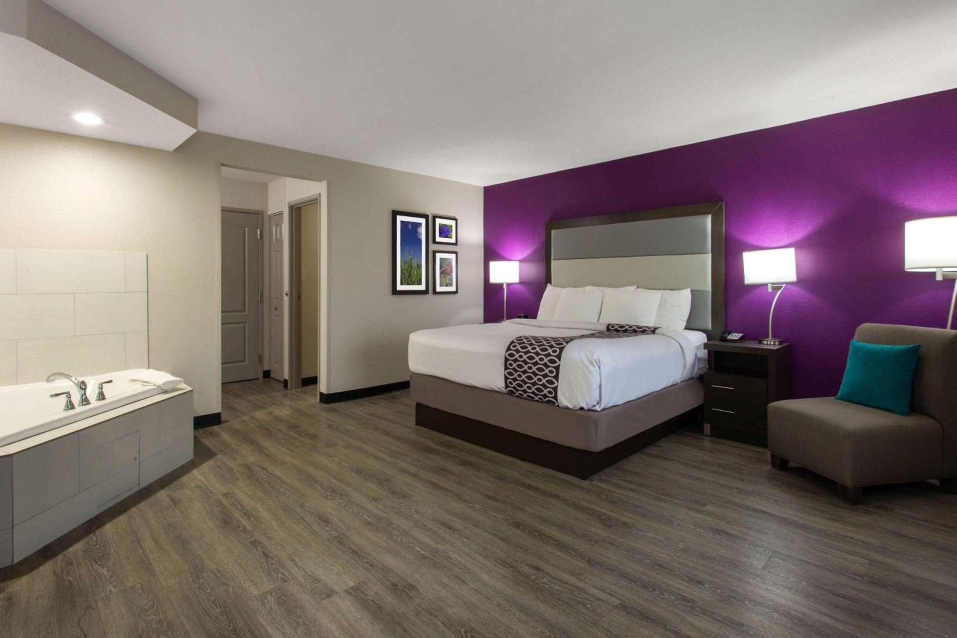 La Quinta by Wyndham Effingham photo 23